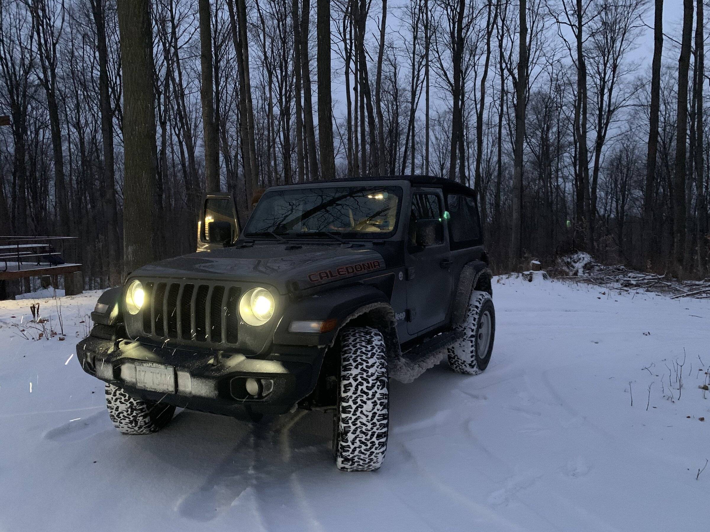 Jeep Wrangler JL Converting back and forth between a soft top and hard top 7E995196-D043-4B79-B4C7-349E93EA3905