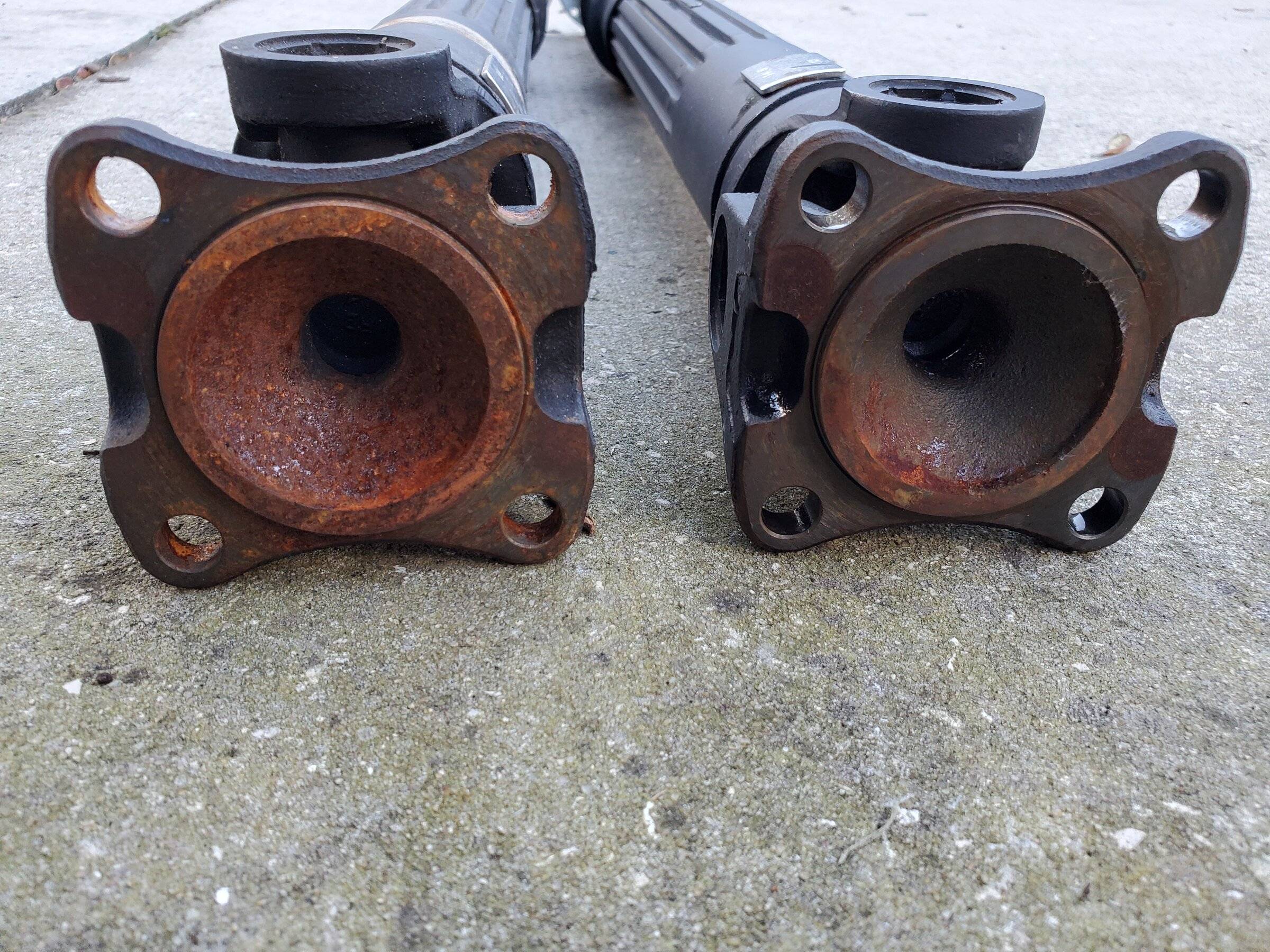 Jeep Wrangler JL Front driveshaft Sahara vs. Rubicon - difference? 20220217_164241