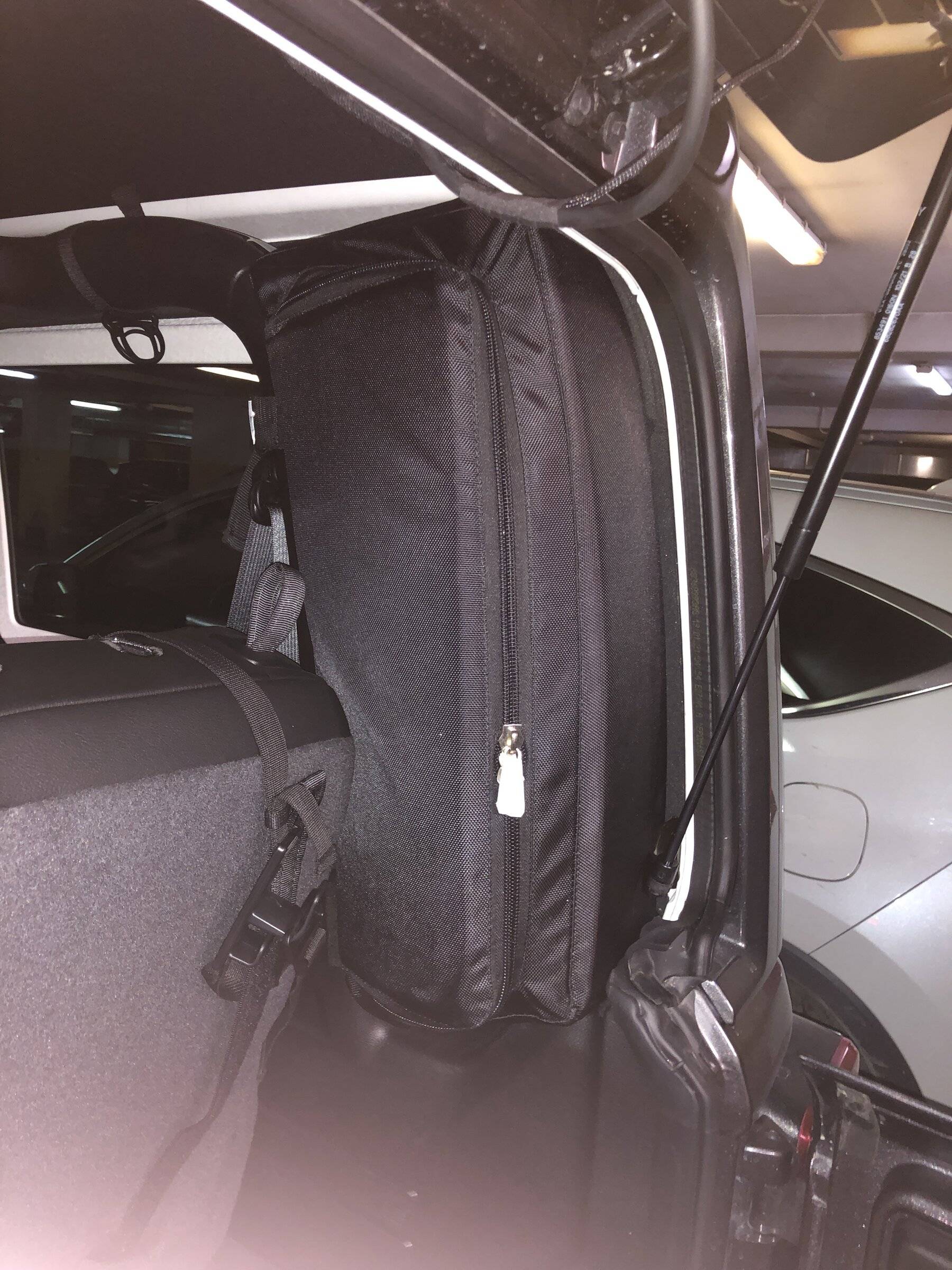 Jeep Wrangler JL Interior/Exterior Storage Ideas Area IMG_4609.JPG