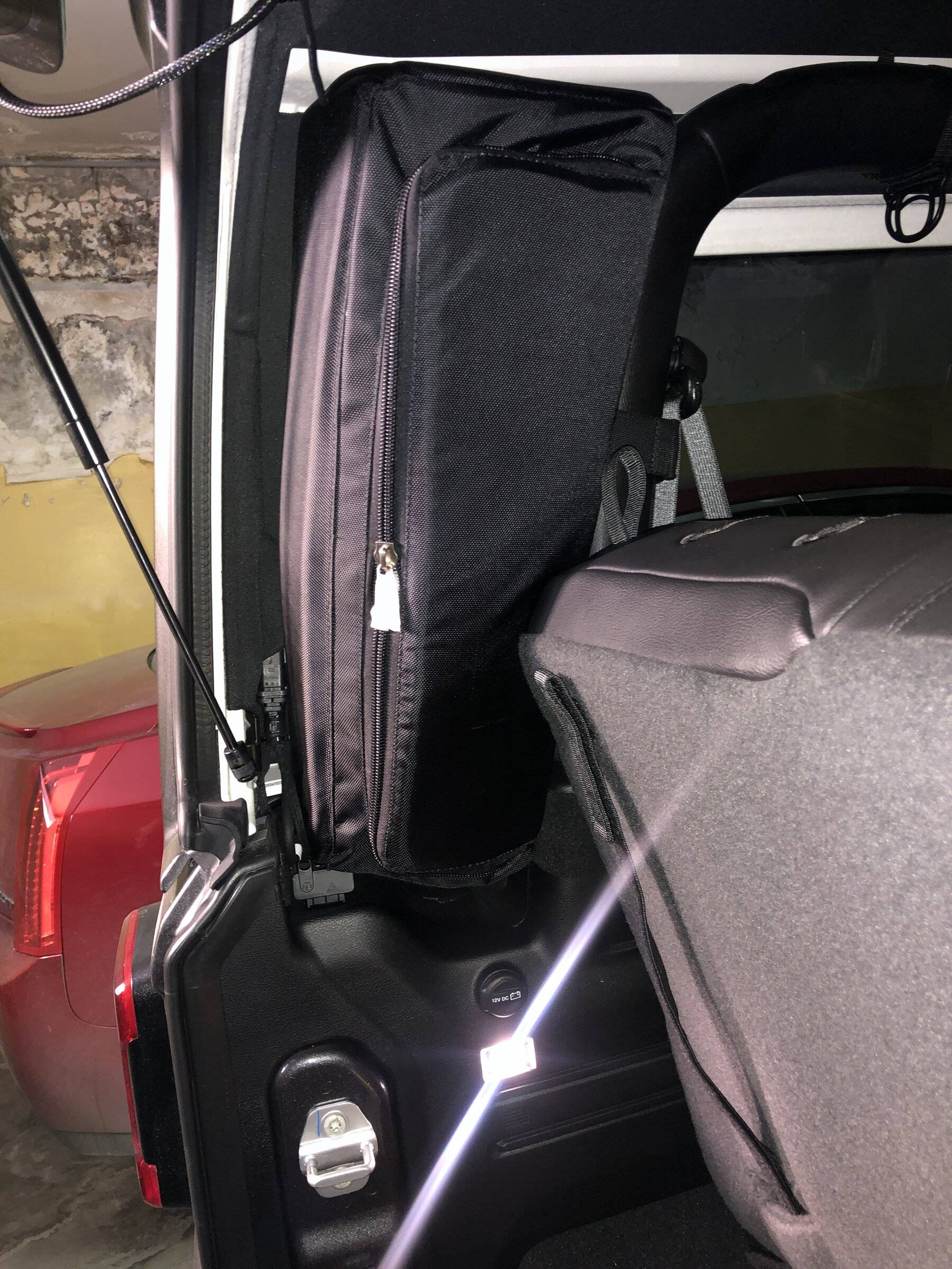 Jeep Wrangler JL Interior/Exterior Storage Ideas Area IMG_4611.JPG