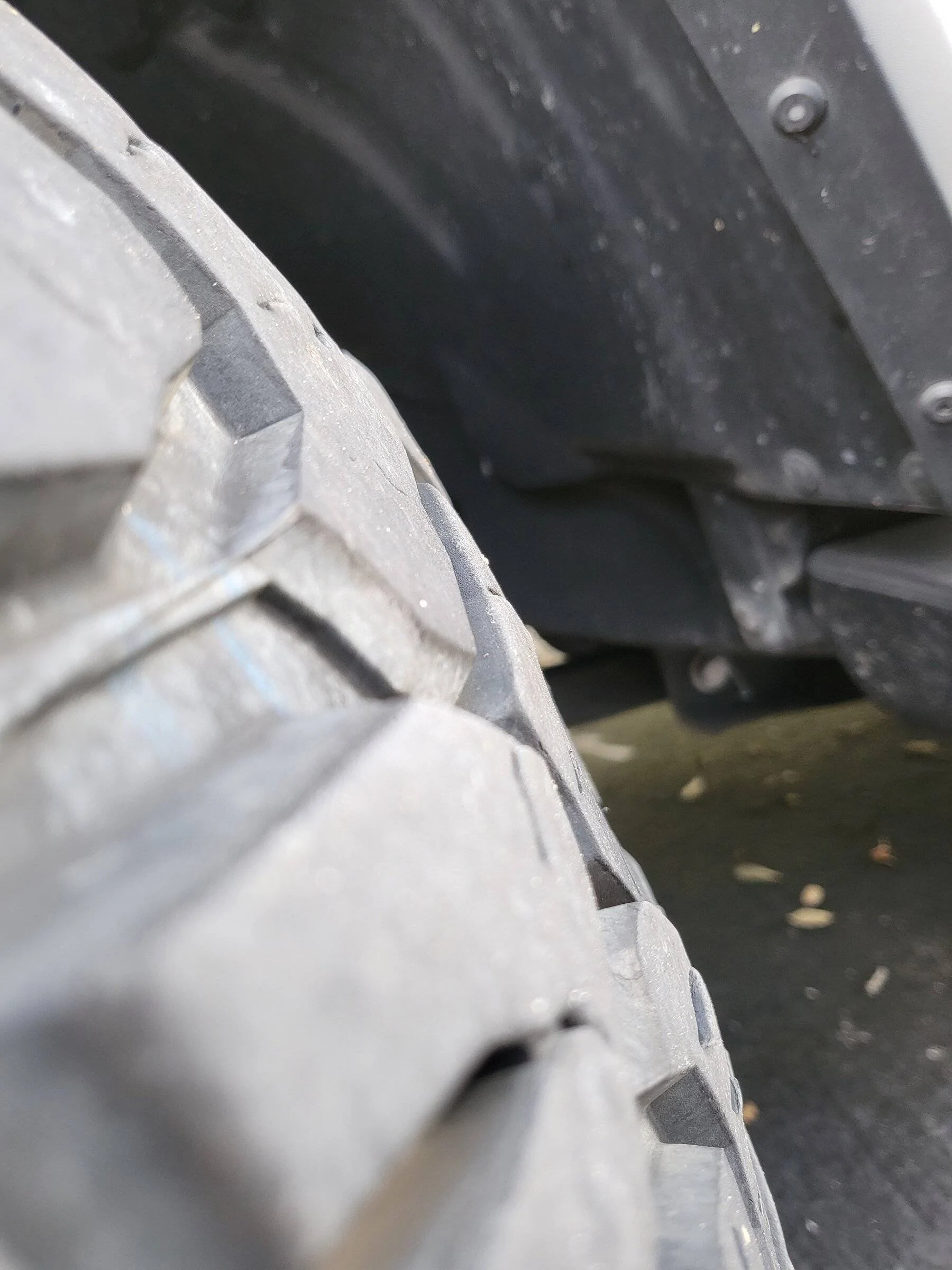 Jeep Wrangler JL CENTER TREAD WEARING 20220224_145741