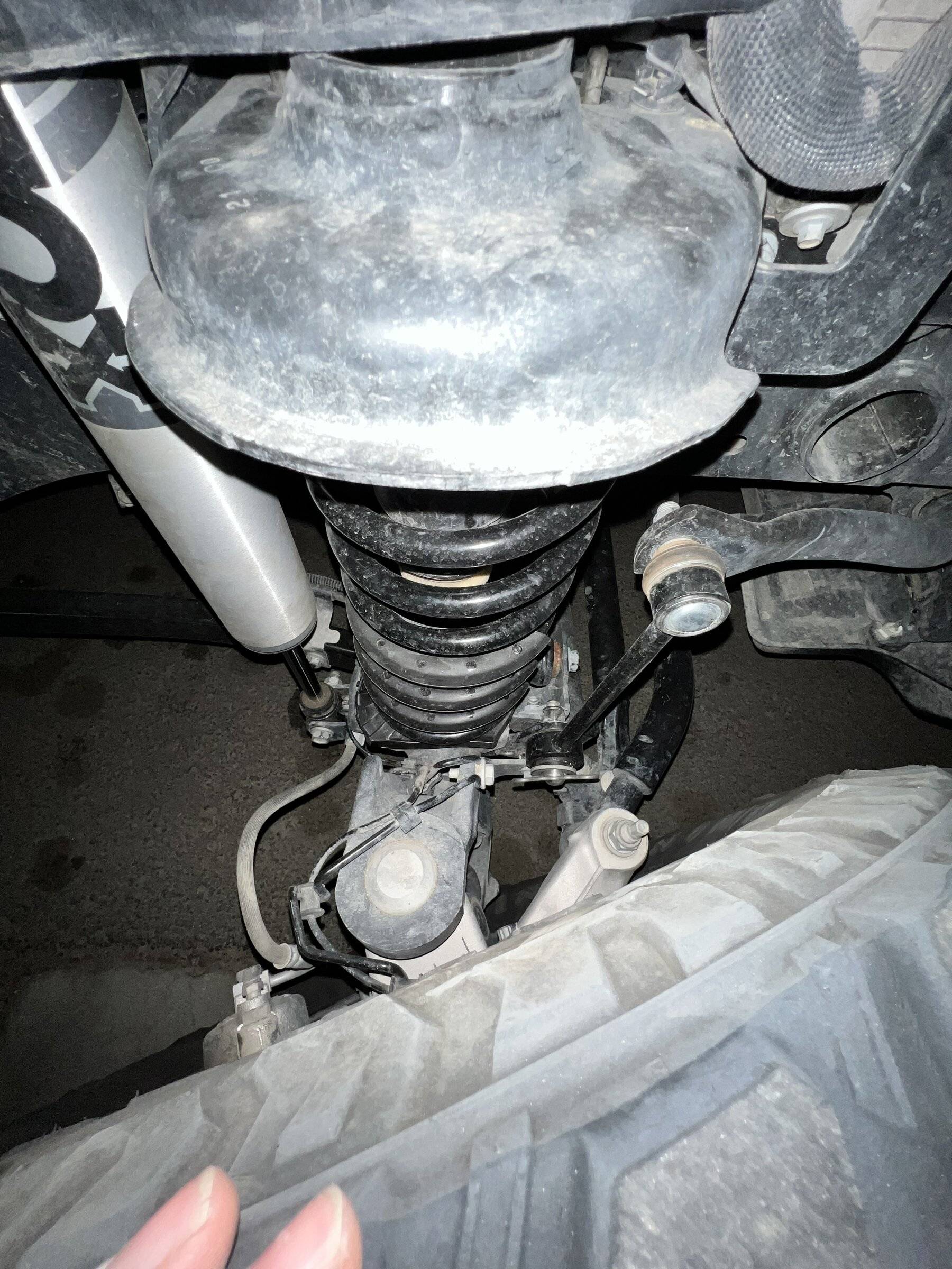 Jeep Wrangler JL Need help! Mopar 2 inch Lift Kit spring bowing AB9BB93A-407A-406A-BD2A-97FE69FFEFA5