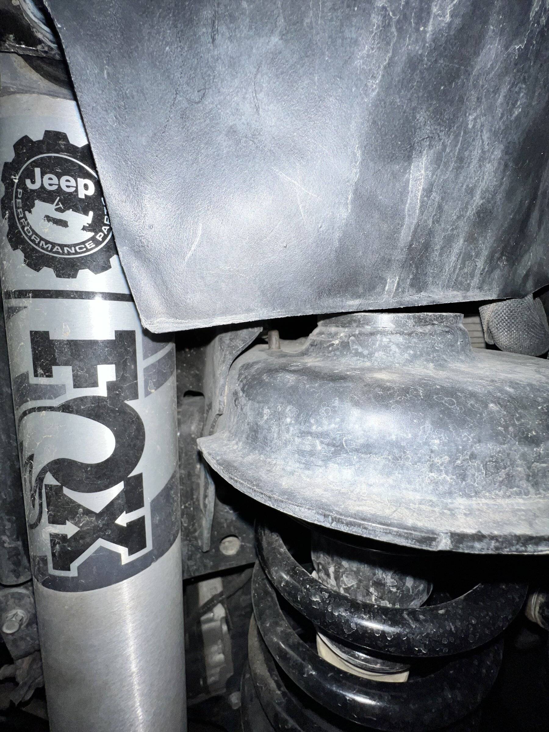 Jeep Wrangler JL Need help! Mopar 2 inch Lift Kit spring bowing 6EE92361-B7D5-4EC7-802B-17B33DB532D3