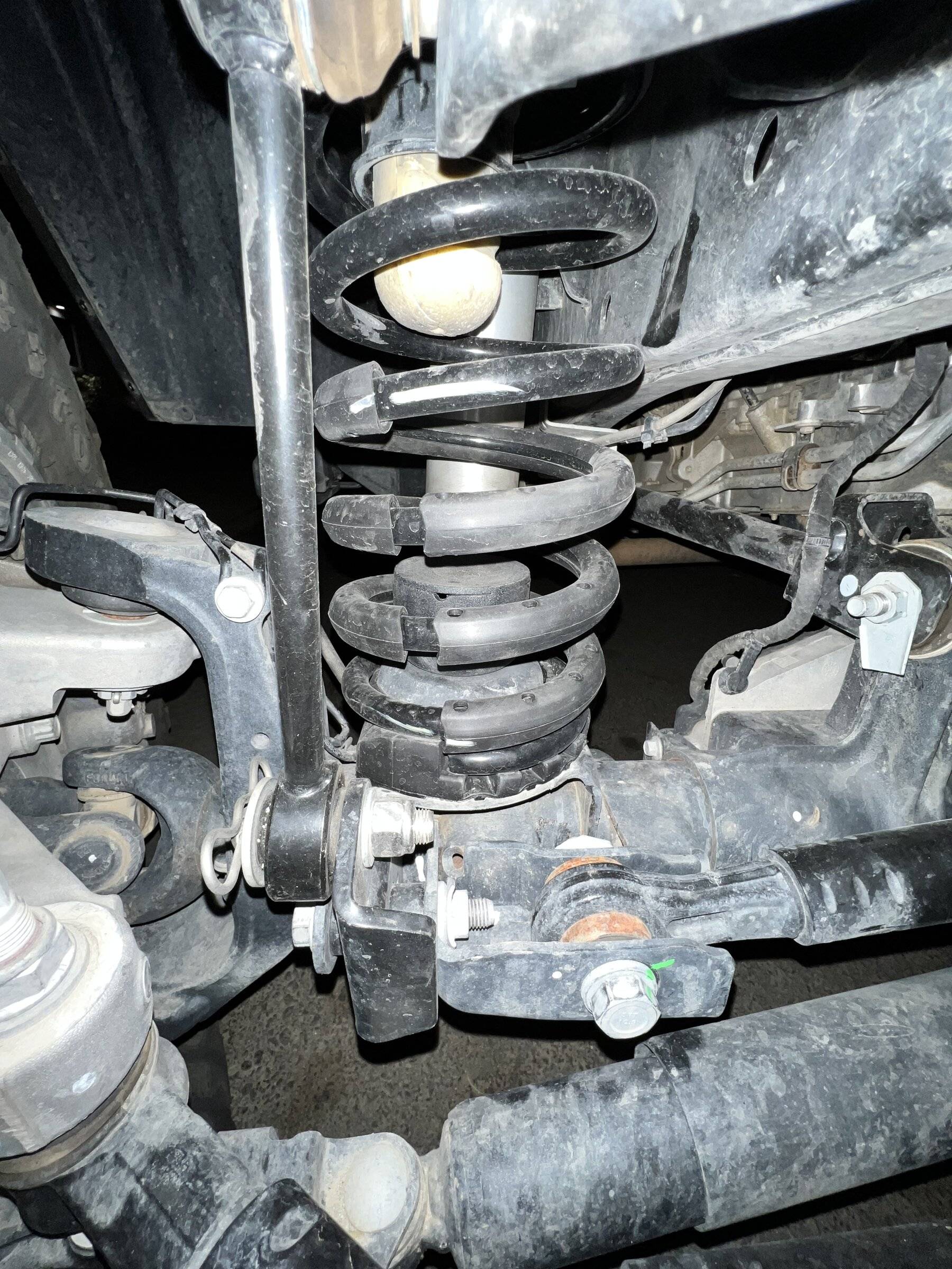 Jeep Wrangler JL Need help! Mopar 2 inch Lift Kit spring bowing 04361808-B9B0-4D26-8DE8-463AE39EC274