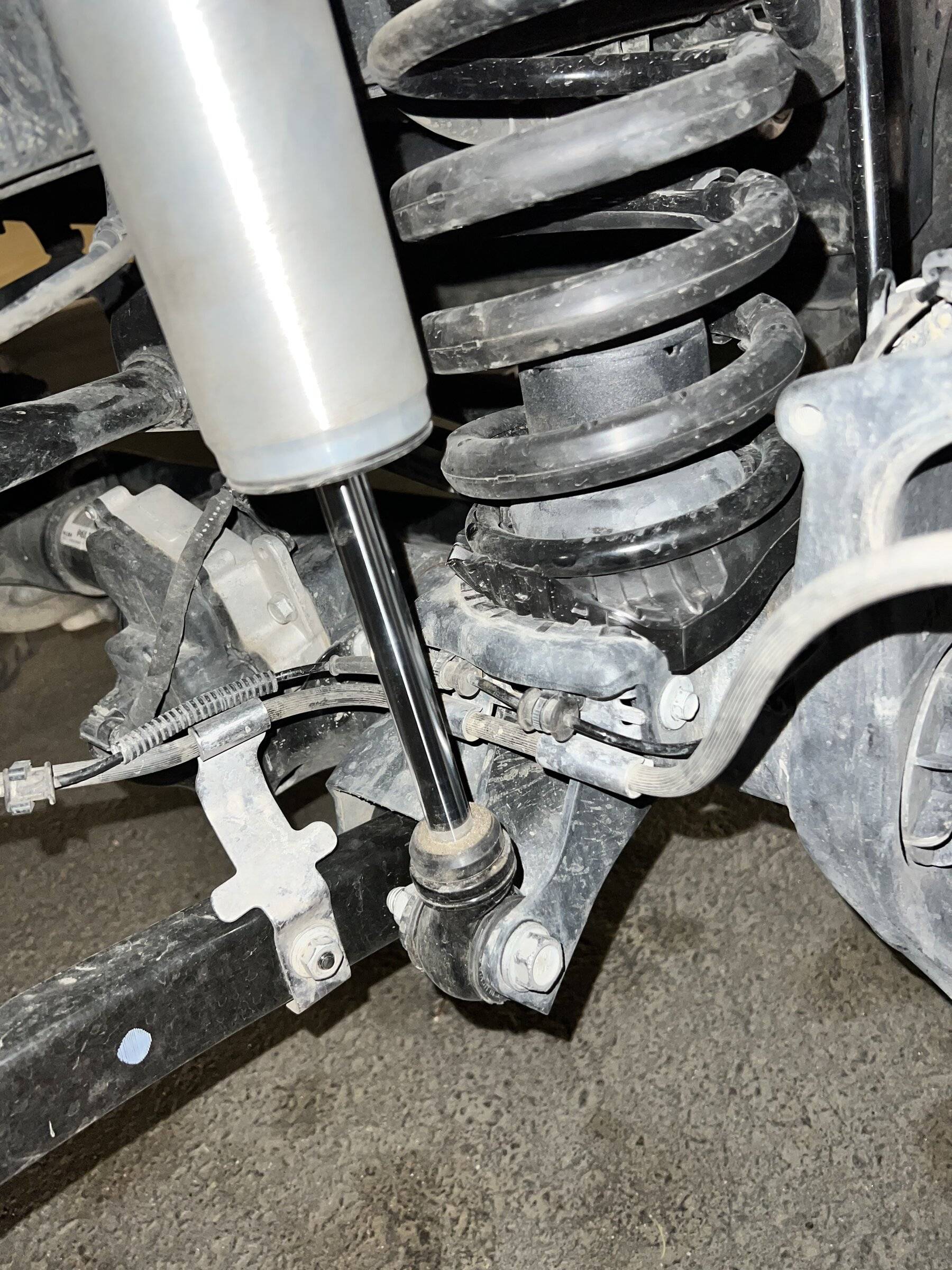 Jeep Wrangler JL Need help! Mopar 2 inch Lift Kit spring bowing 9685ECA1-2831-4496-9DAF-42B6FC4ABE00