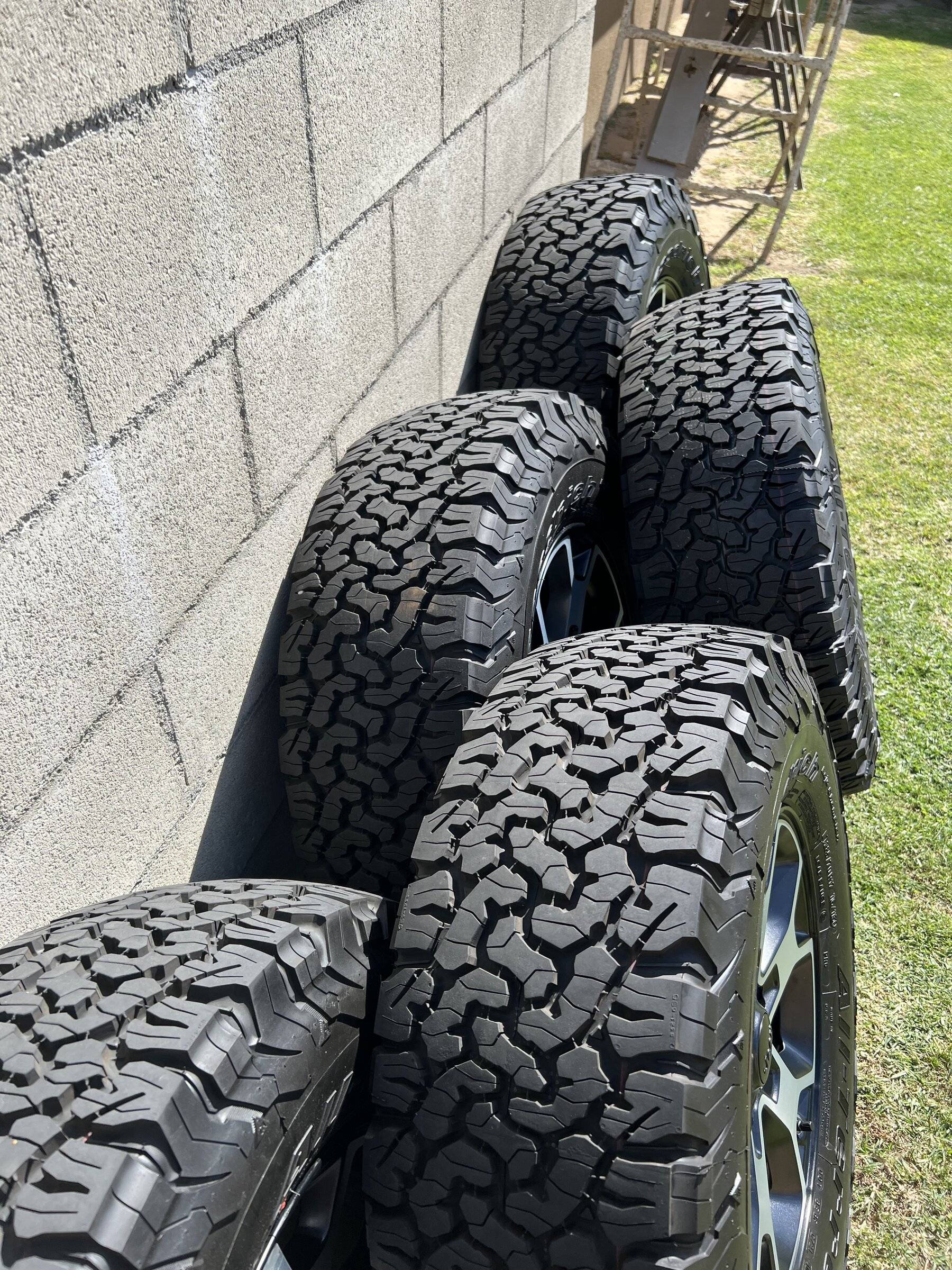Jeep Wrangler JL 2022 Rubicon Wheels & Tires. CECE0C3E-0702-41C2-80ED-253752912F0B