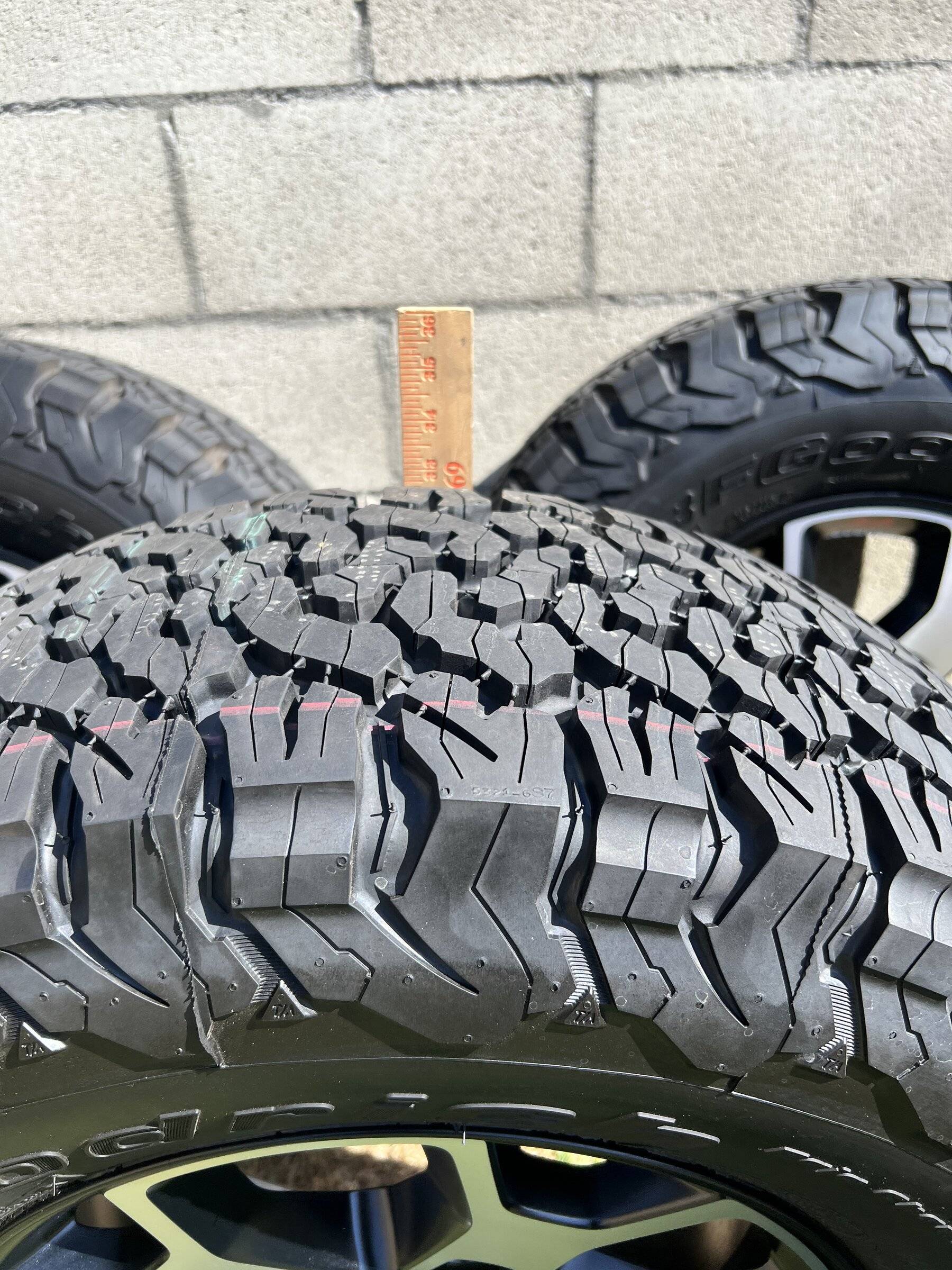 Jeep Wrangler JL 2022 Rubicon Wheels & Tires. 22B21C5B-254F-475D-97AA-CB1C9F5275B9