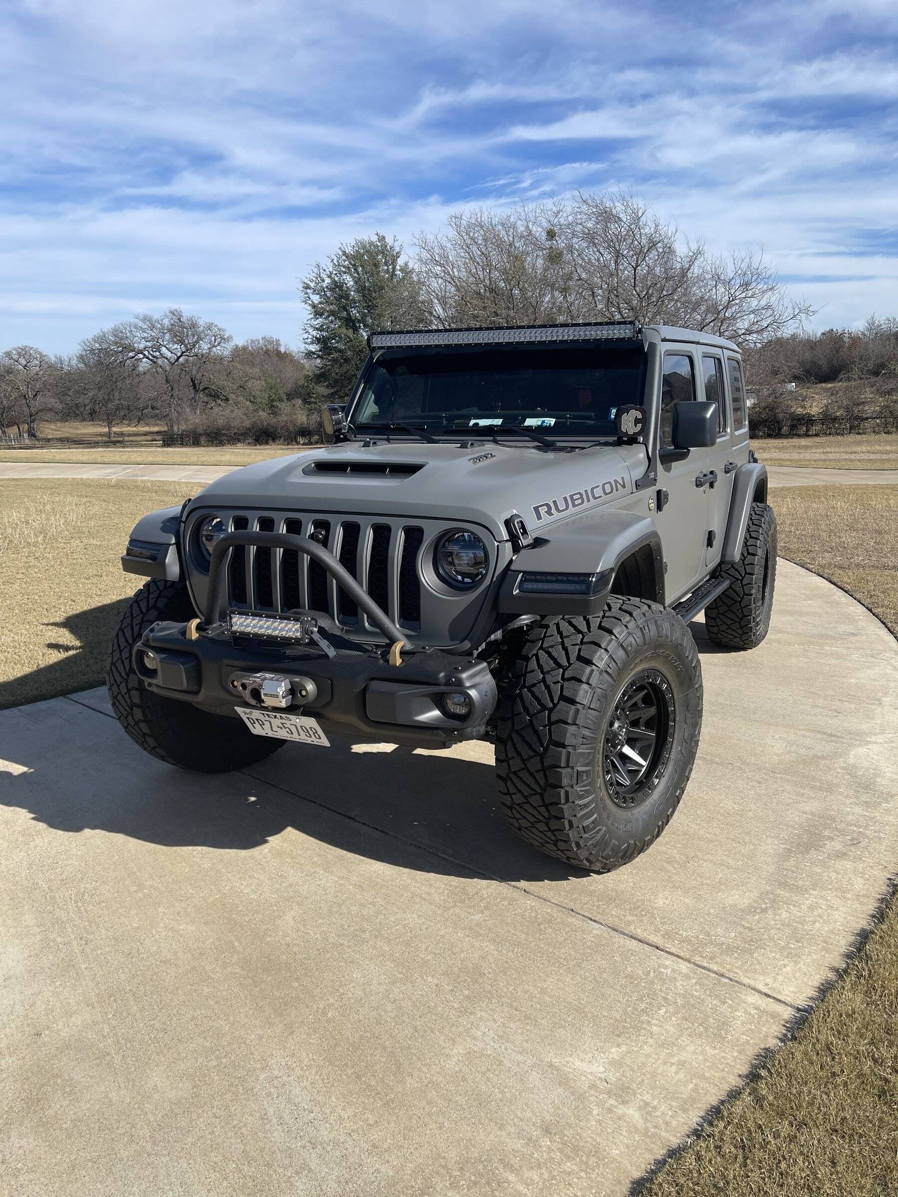 Jeep Wrangler JL Light Bar on Rubicon 392 99A4B5D0-FC19-473E-9875-30E7C135D92D