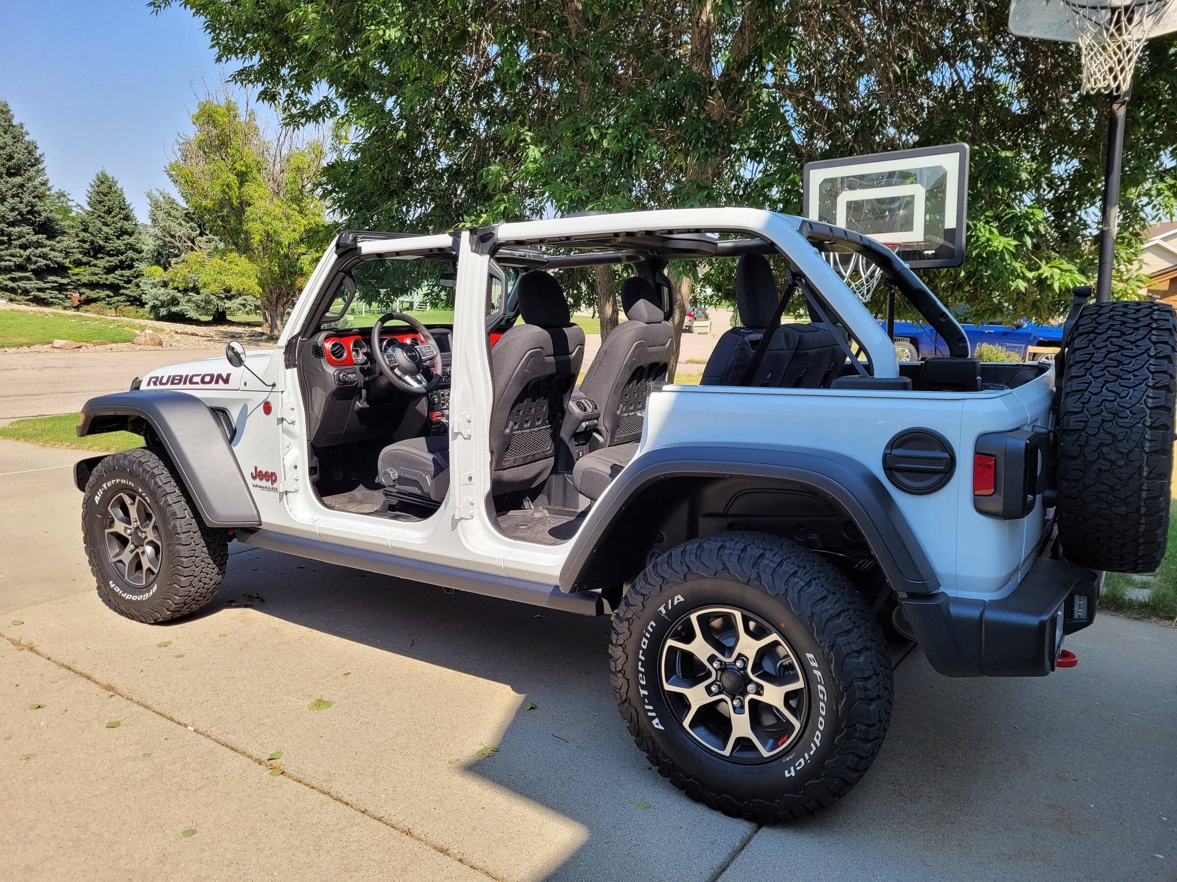 Jeep Wrangler JL White or sting-gray? 20210827_142301