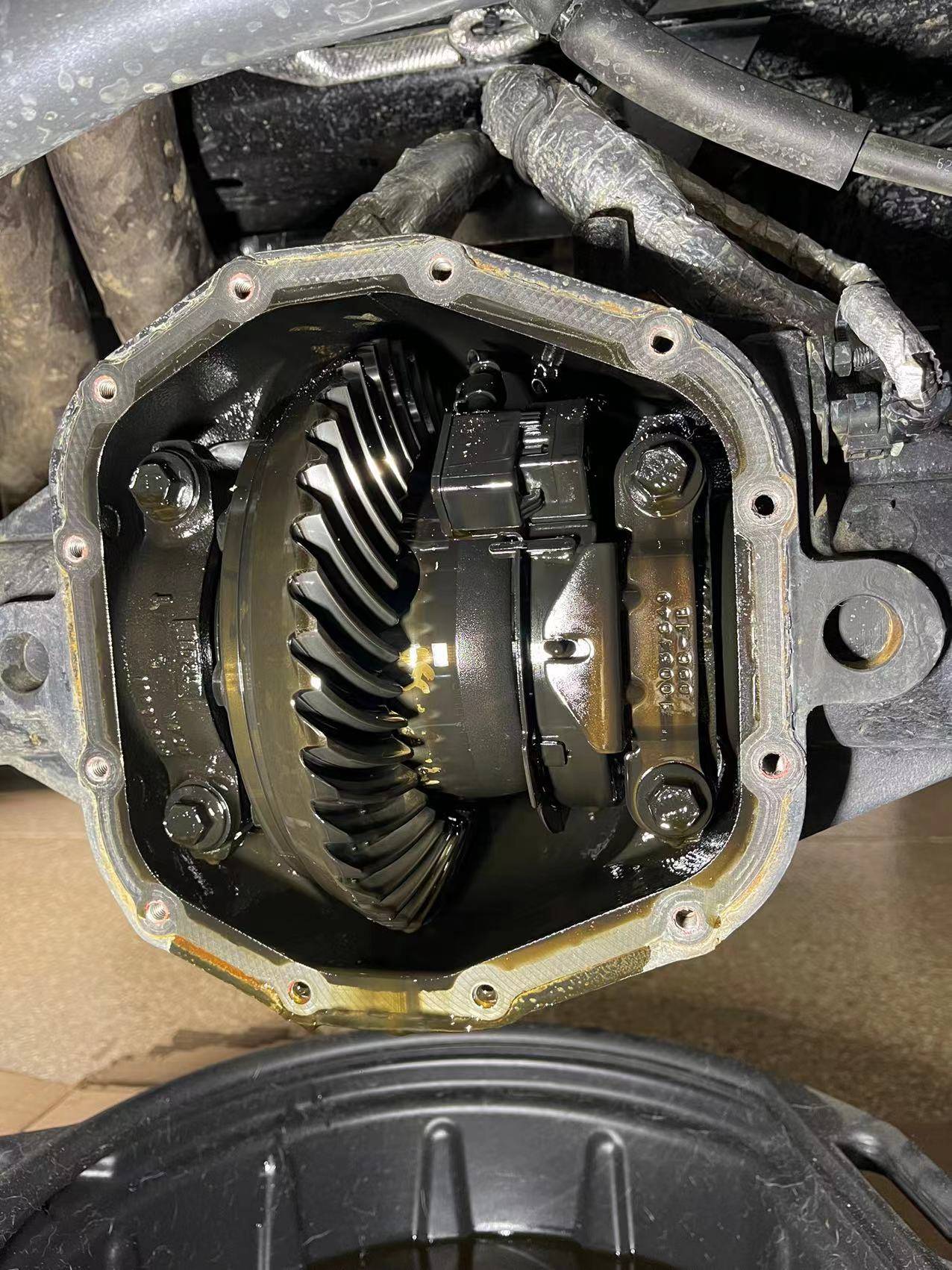 Jeep Wrangler JL Did some t case & diff fluid change at 15k miles WechatIMG315