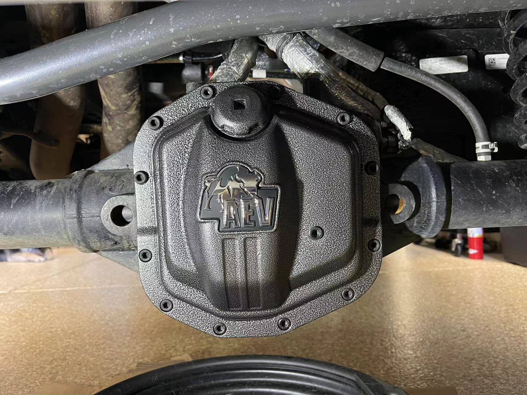 Jeep Wrangler JL Did some t case & diff fluid change at 15k miles WechatIMG316