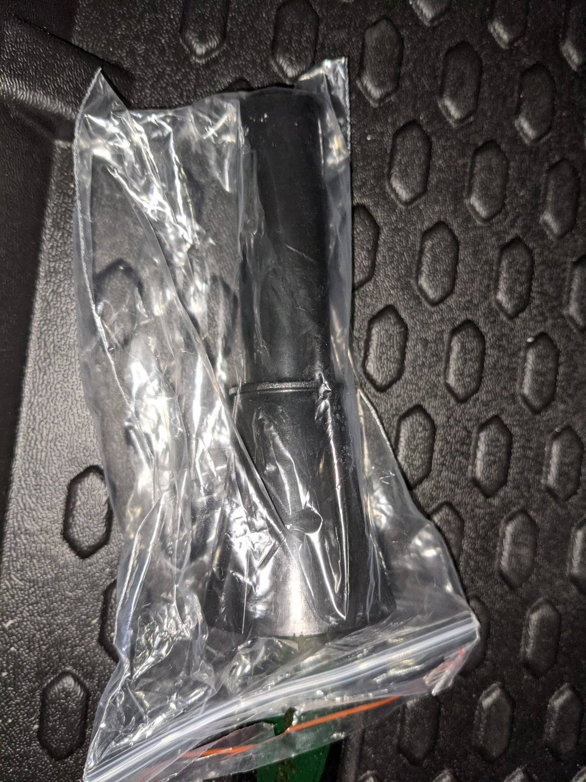 Jeep Wrangler JL Fuel filler neck question 02