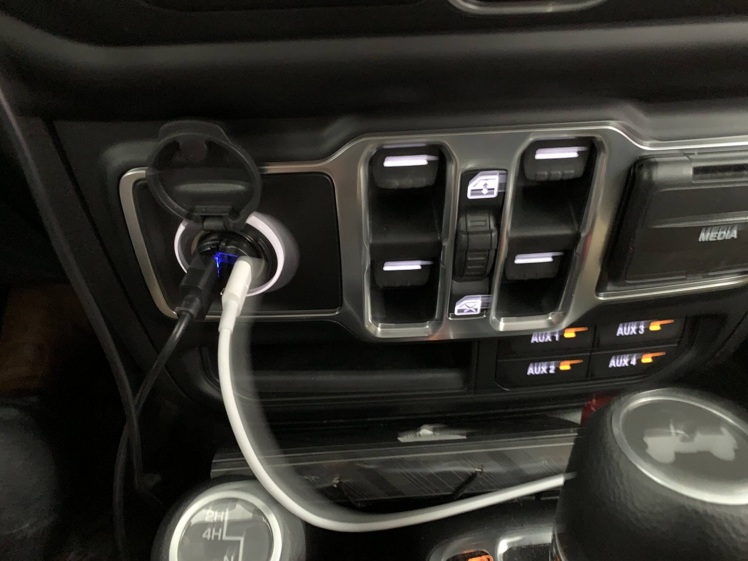 Jeep Wrangler JL Mopar Auxiliary Switches Lighting Question B40FD8F1-1888-4288-B4B2-75E5E37388B3