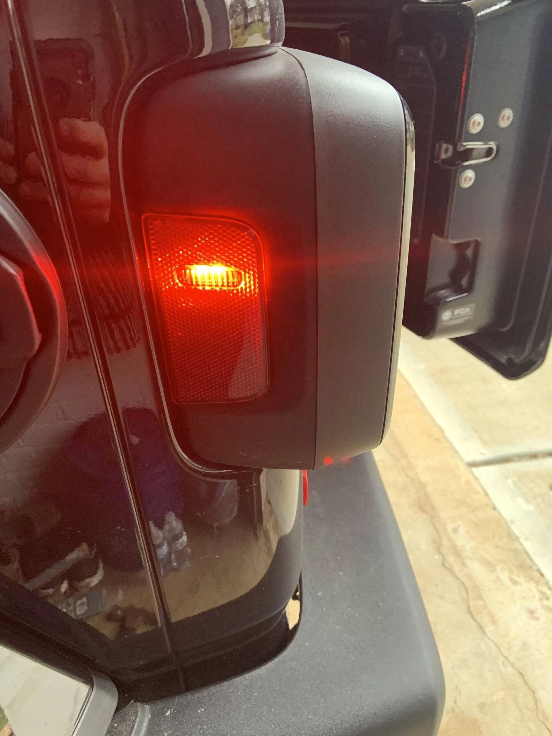 Jeep Wrangler JL Dumb question regarding halogen tail lamp side marker 2CDA9FE9-DE6E-4369-A4FE-F43274585253