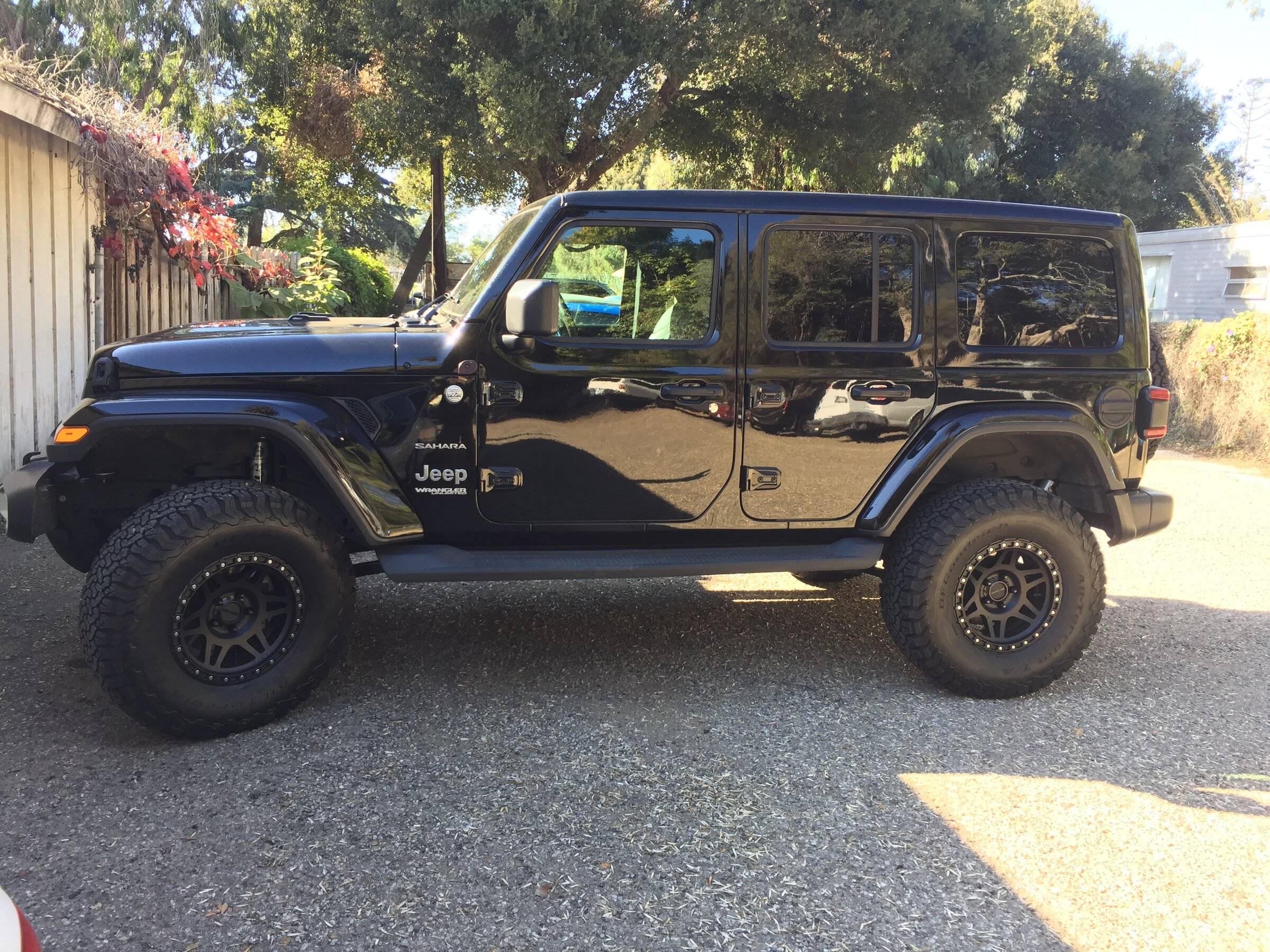 Jeep Wrangler JL JL Rubicon on Method Wheels...let's see em! B74782A9-406B-440D-873F-6F959B4FCE2D