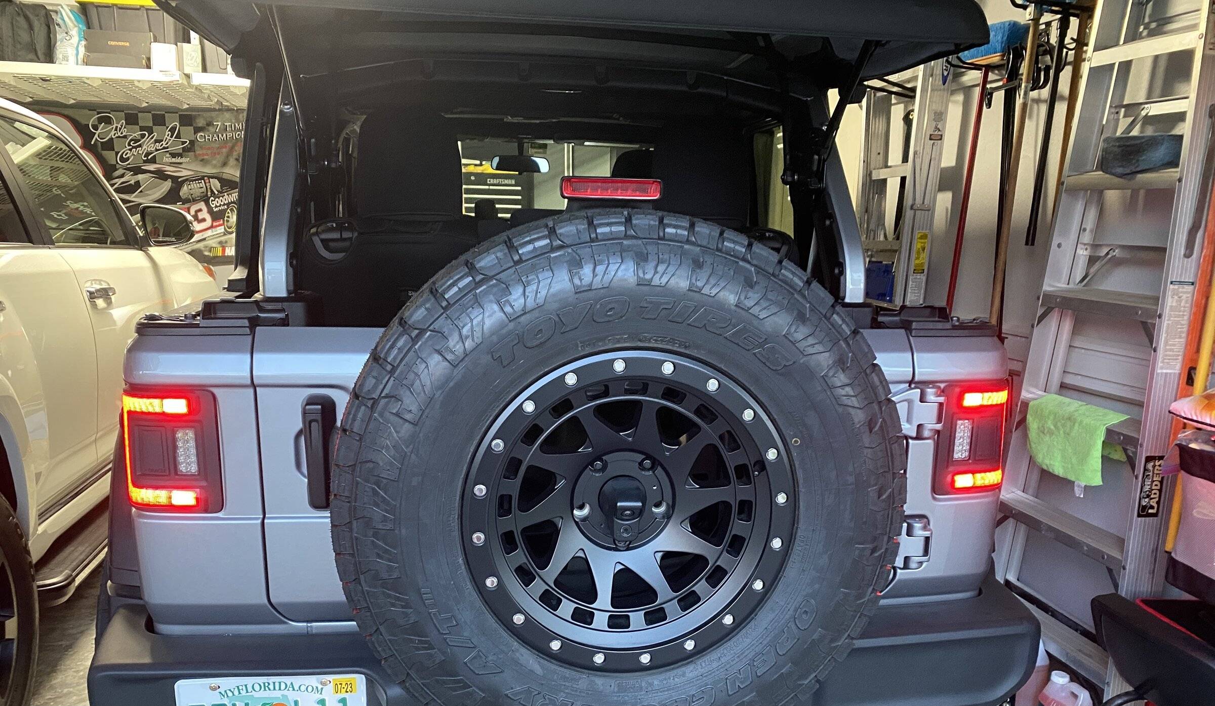 Jeep Wrangler JL Anyone running these flush oracle taillights? EE66EAEF-B291-42A1-A5BE-D6514E56C0B7_1_201_a