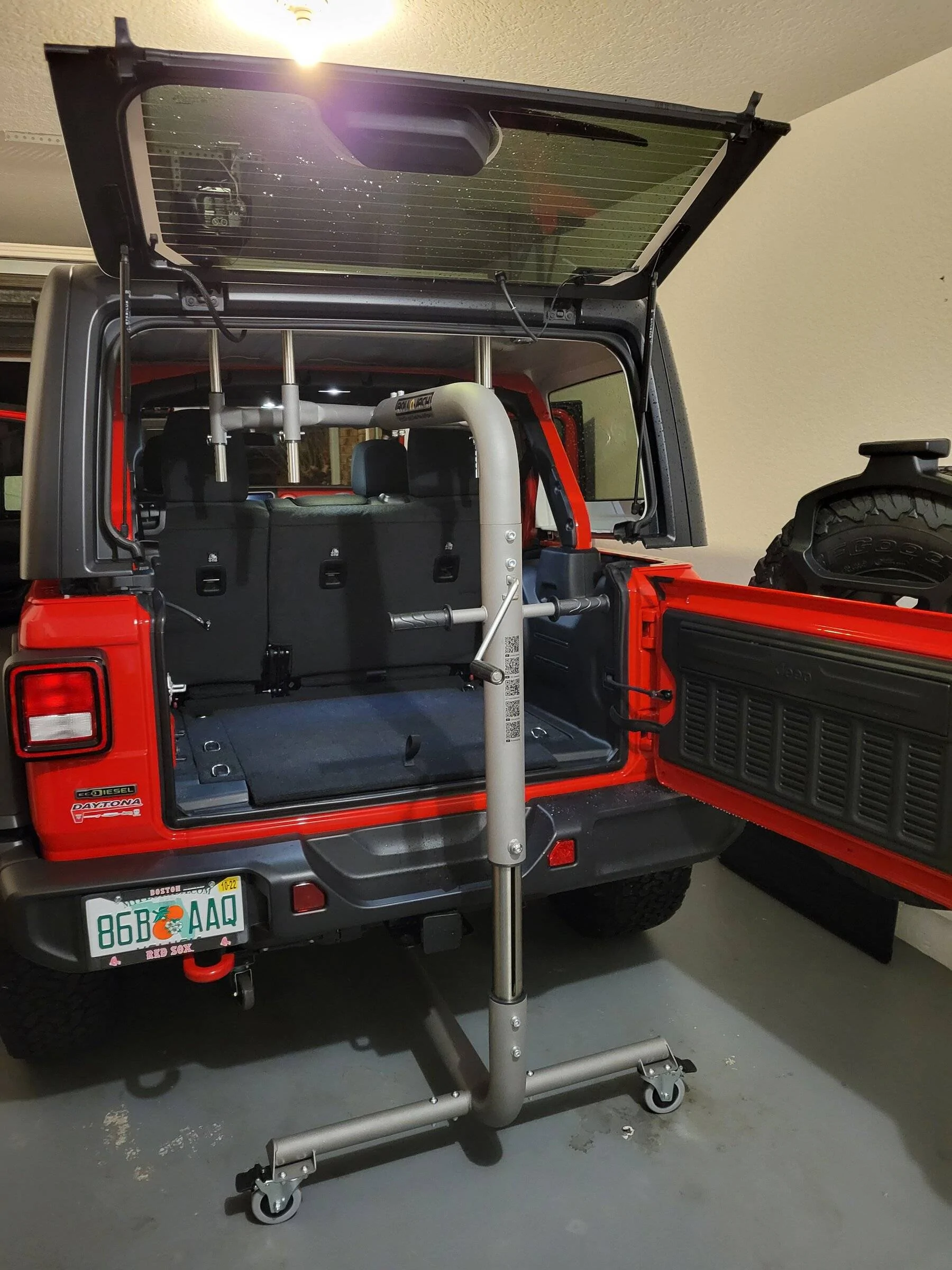 Jeep Wrangler JL Rollin Jack/Hard Top Removal 20220228_195431