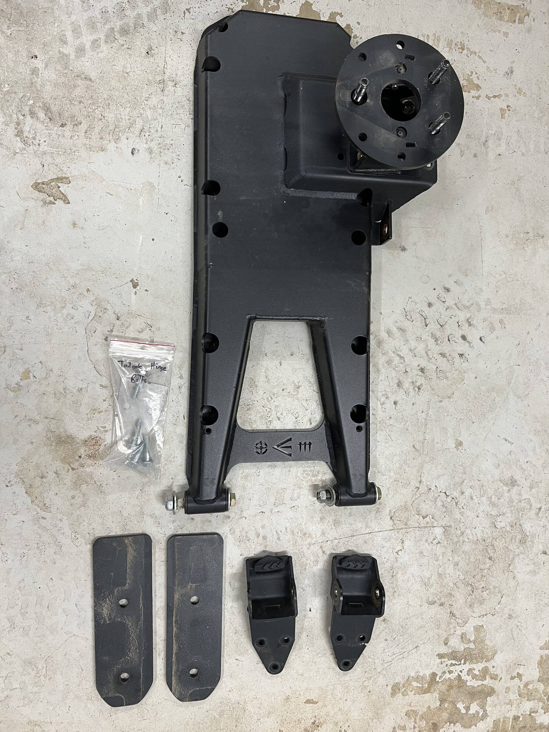 Jeep Wrangler JL EVO Tire Carrier -$500 DF2E704B-B8E4-4E0C-BAE5-1F097AE04255