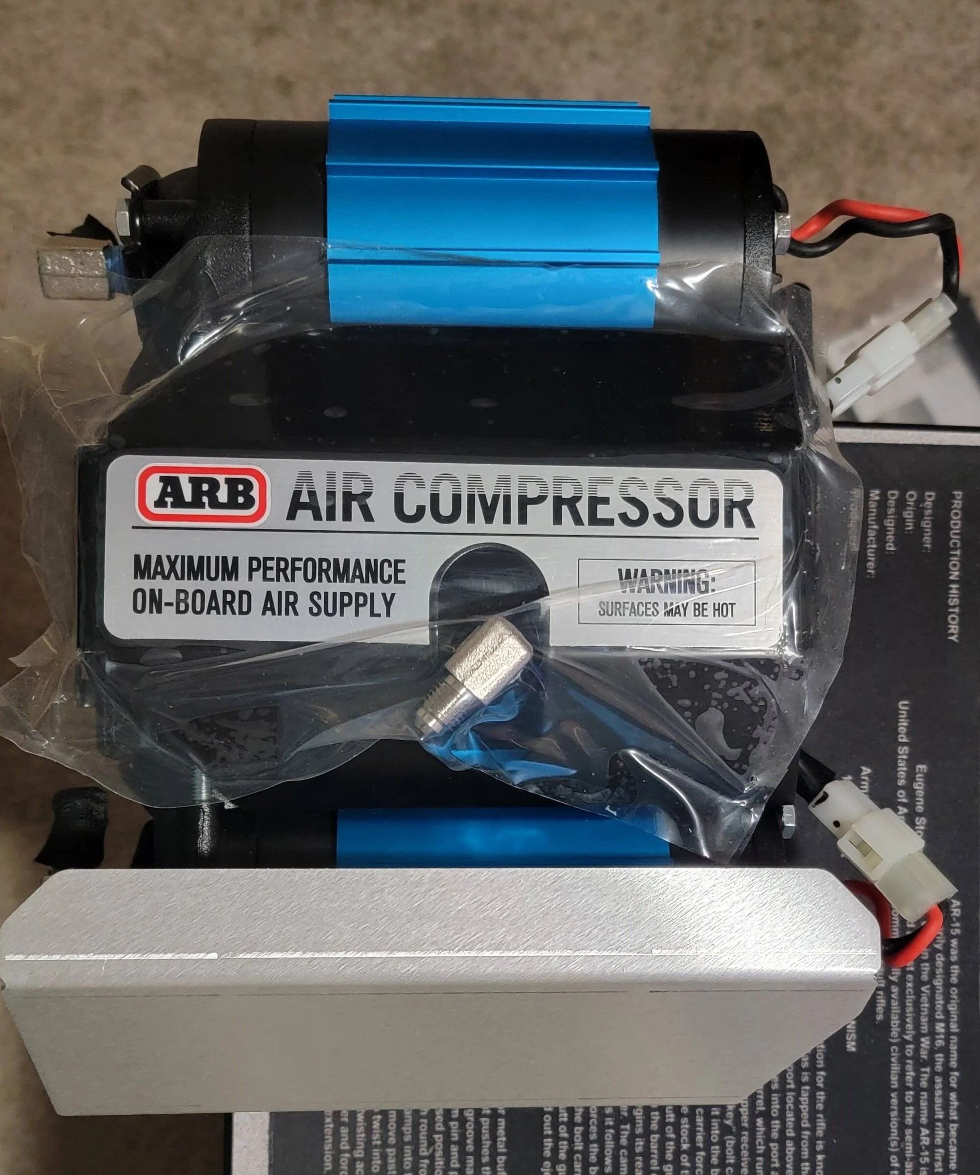Jeep Wrangler JL Grimm Offroad Mount + ARB Compressor Install 02 - Top of ARB in Grimm Mount