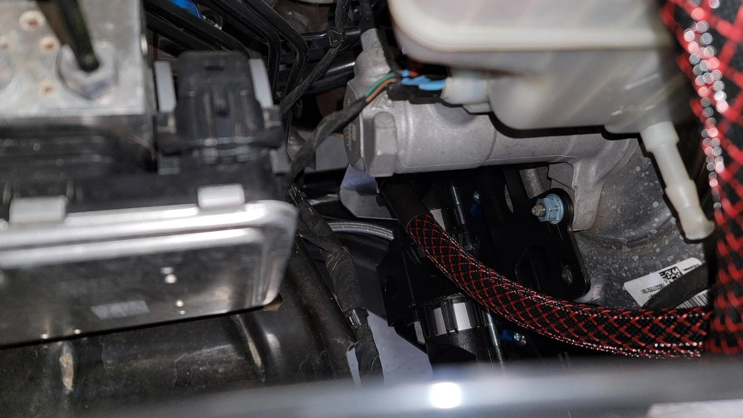 Jeep Wrangler JL Grimm Offroad Mount + ARB Compressor Install 08 - Routing Air Intake Hoses