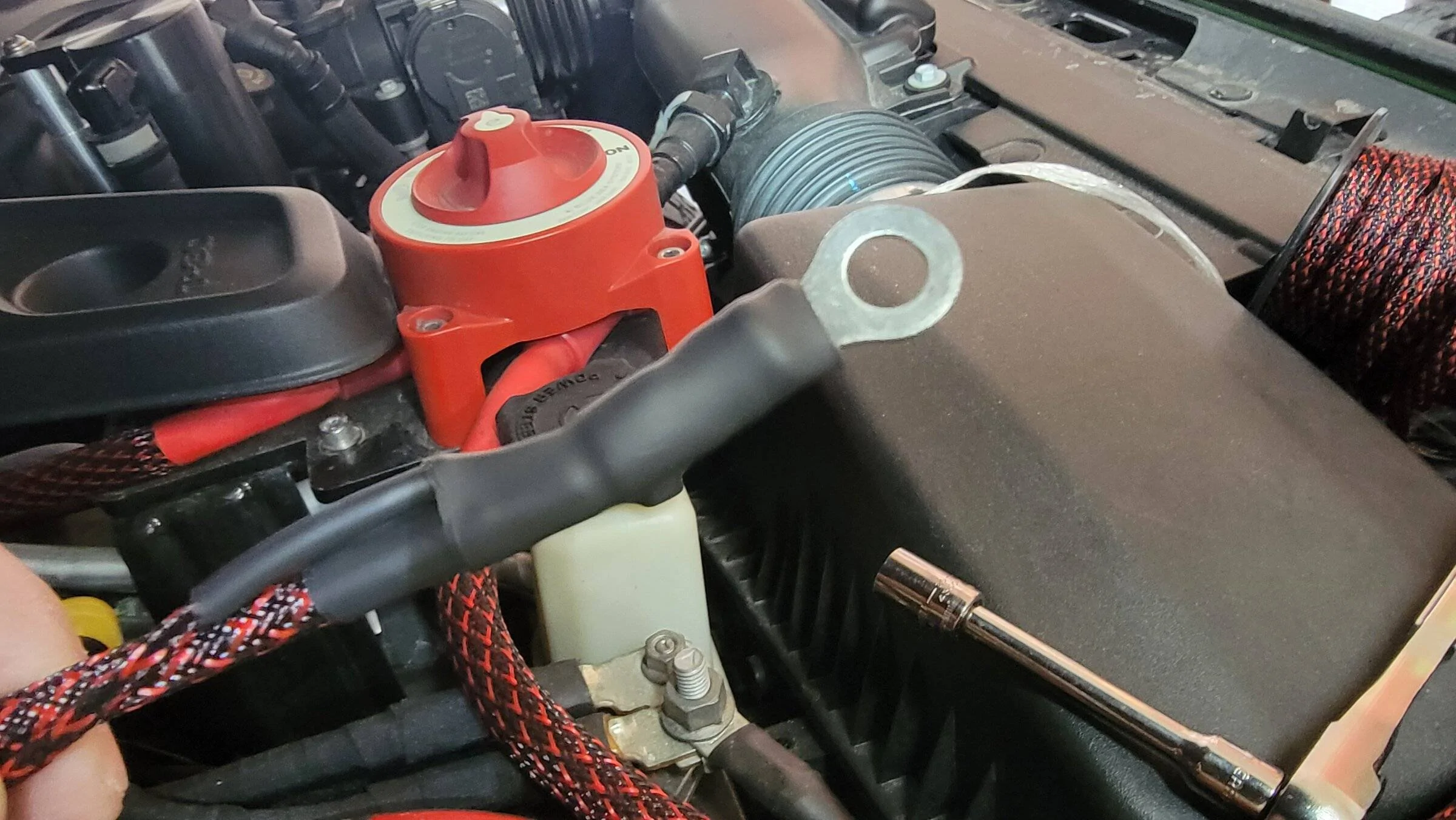 Jeep Wrangler JL Grimm Offroad Mount + ARB Compressor Install 12 - Negative Wiring Terminated