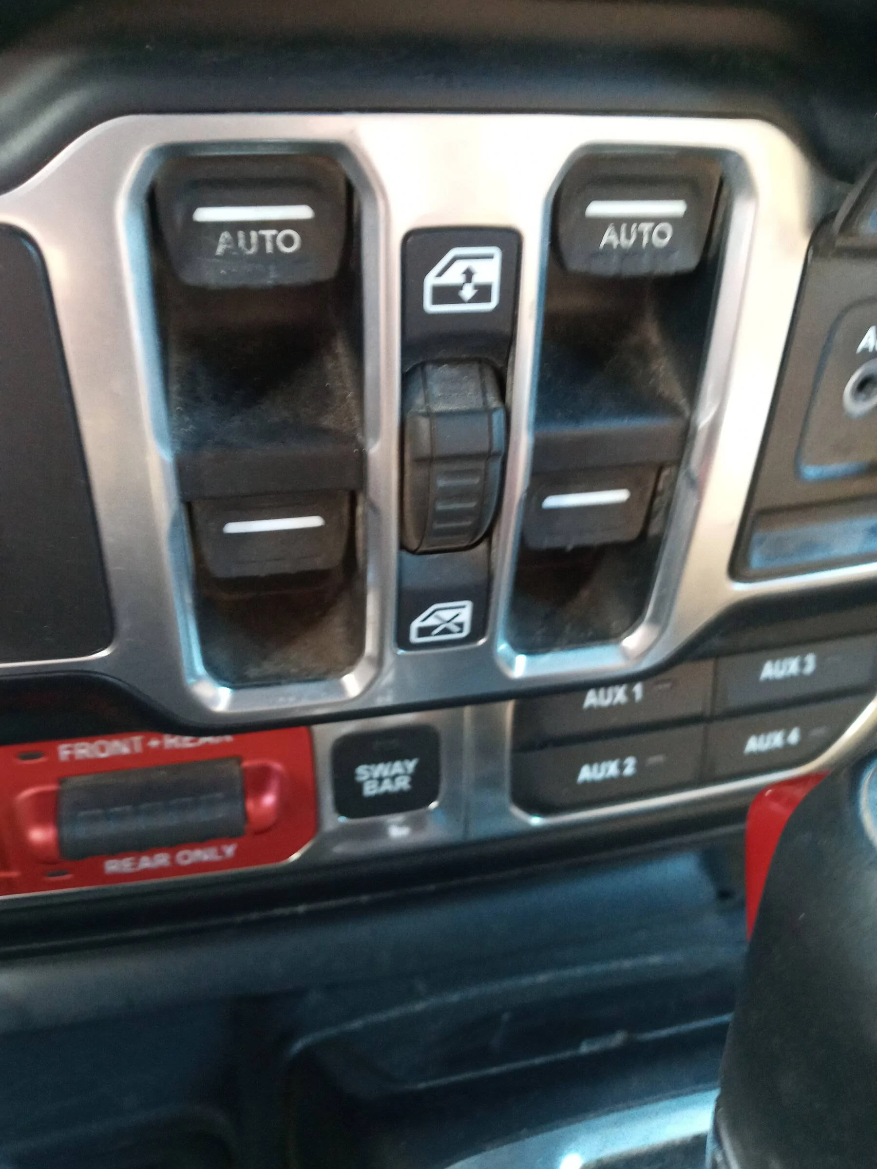 Jeep Wrangler JL window button label wiped off 20220304_124637