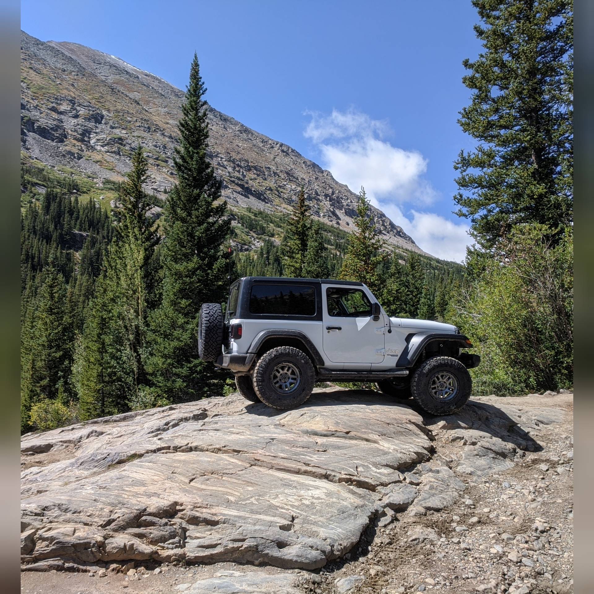 Jeep Wrangler JL Moving down to a Sport InShot_20200915_223133135