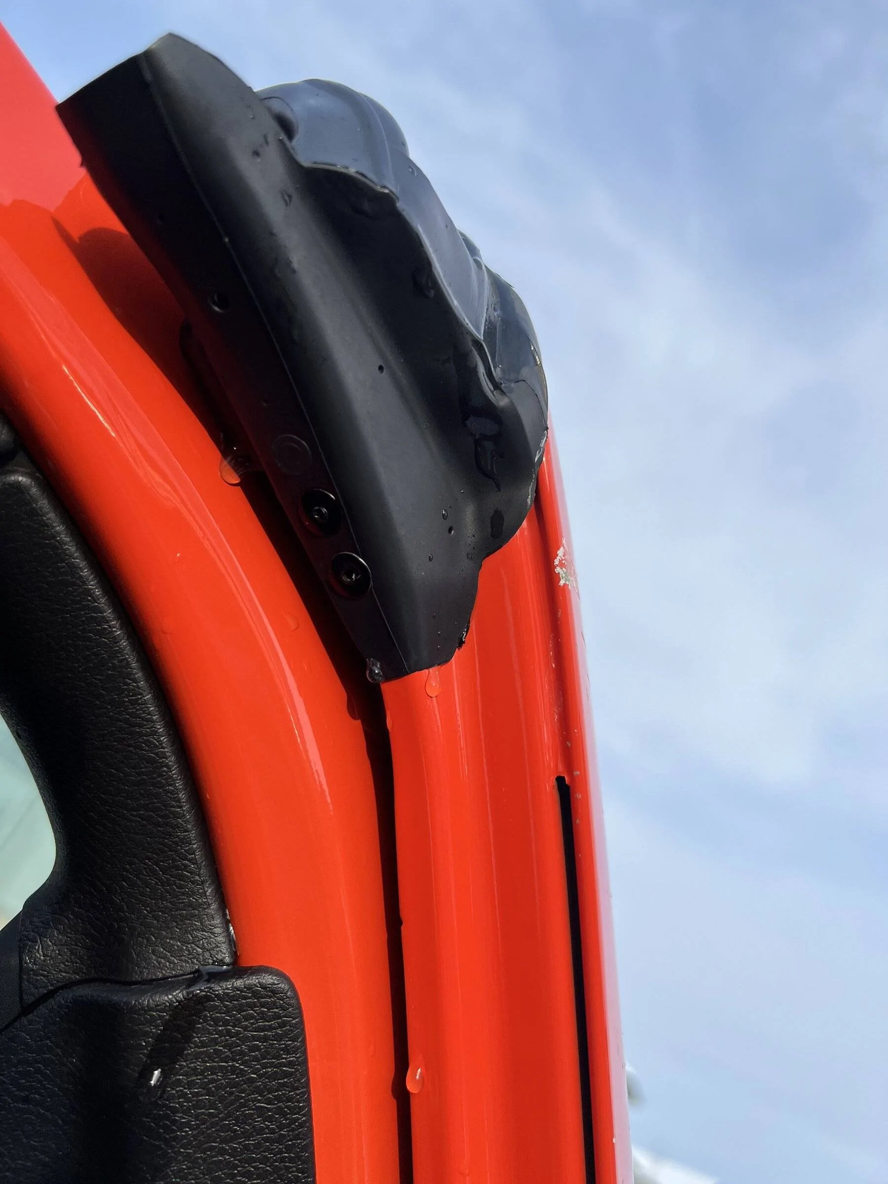 Jeep Wrangler JL Water leaking D615F0CA-978E-4BA9-93F8-3AB3A6E956E6