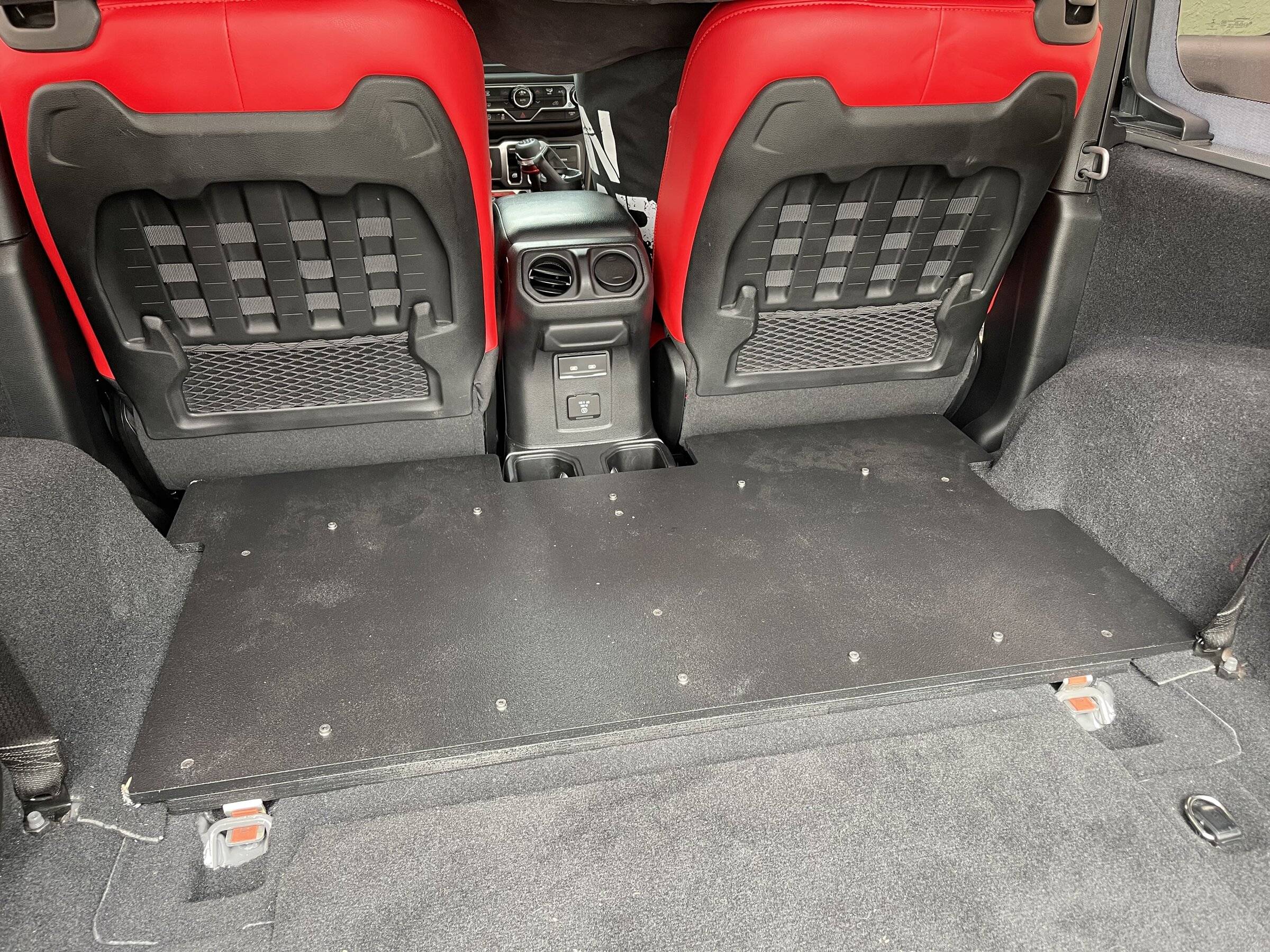 Jeep Wrangler JL rear footwell storage solutions? 52E70674-0B4E-420E-866B-811B4D1C74BA