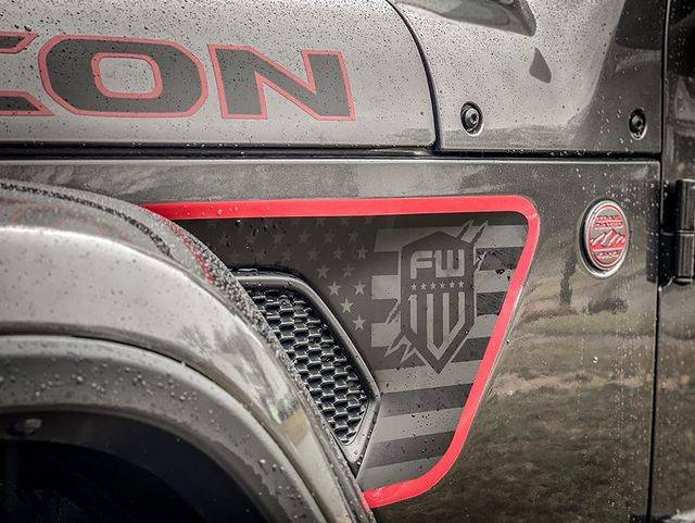 Jeep Wrangler JL Side Fender Vent Decals 88E59302-D6D6-42A9-9E8A-D7B265A2469E