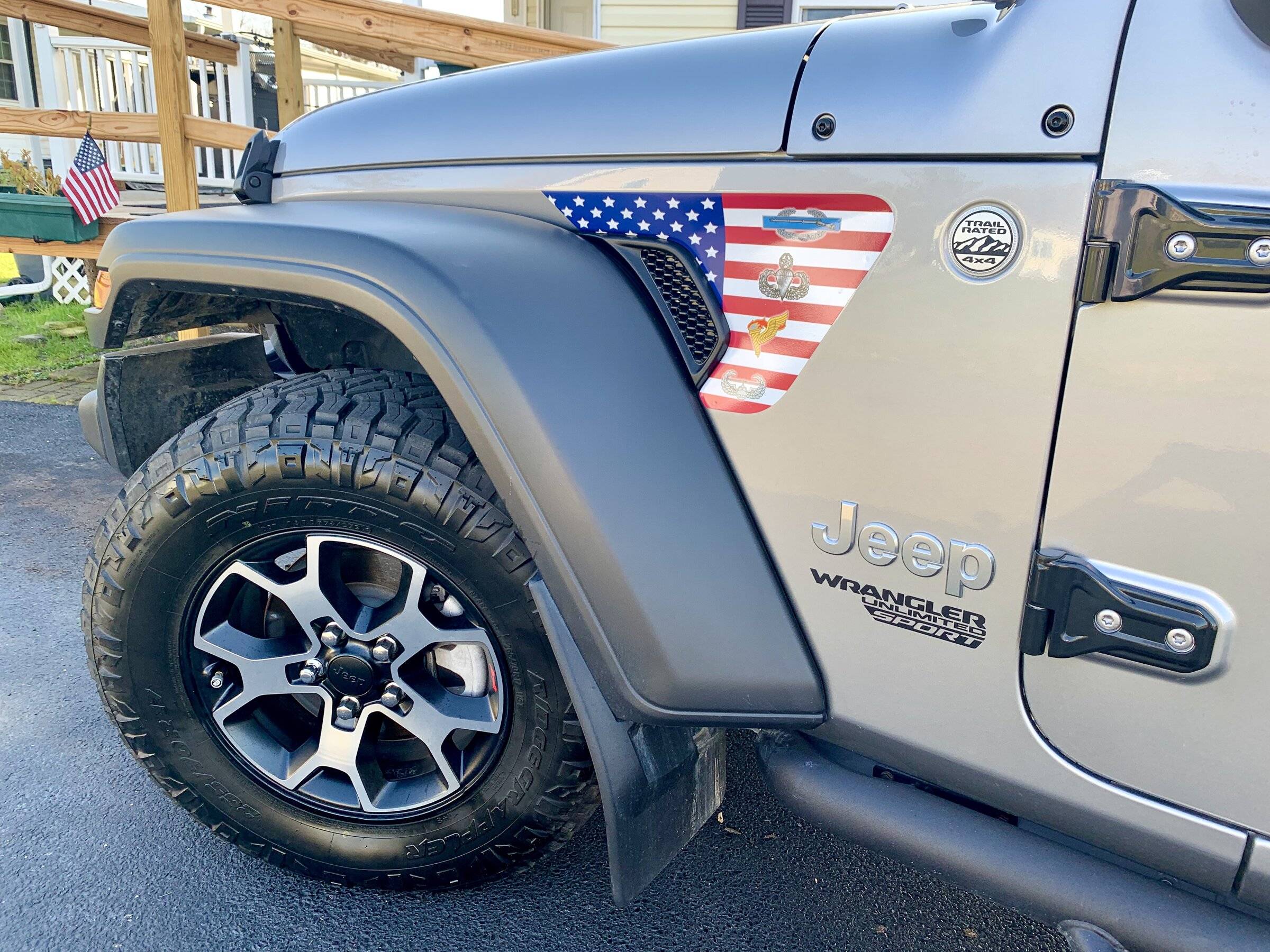Jeep Wrangler JL Side Fender Vent Decals IMG_4230