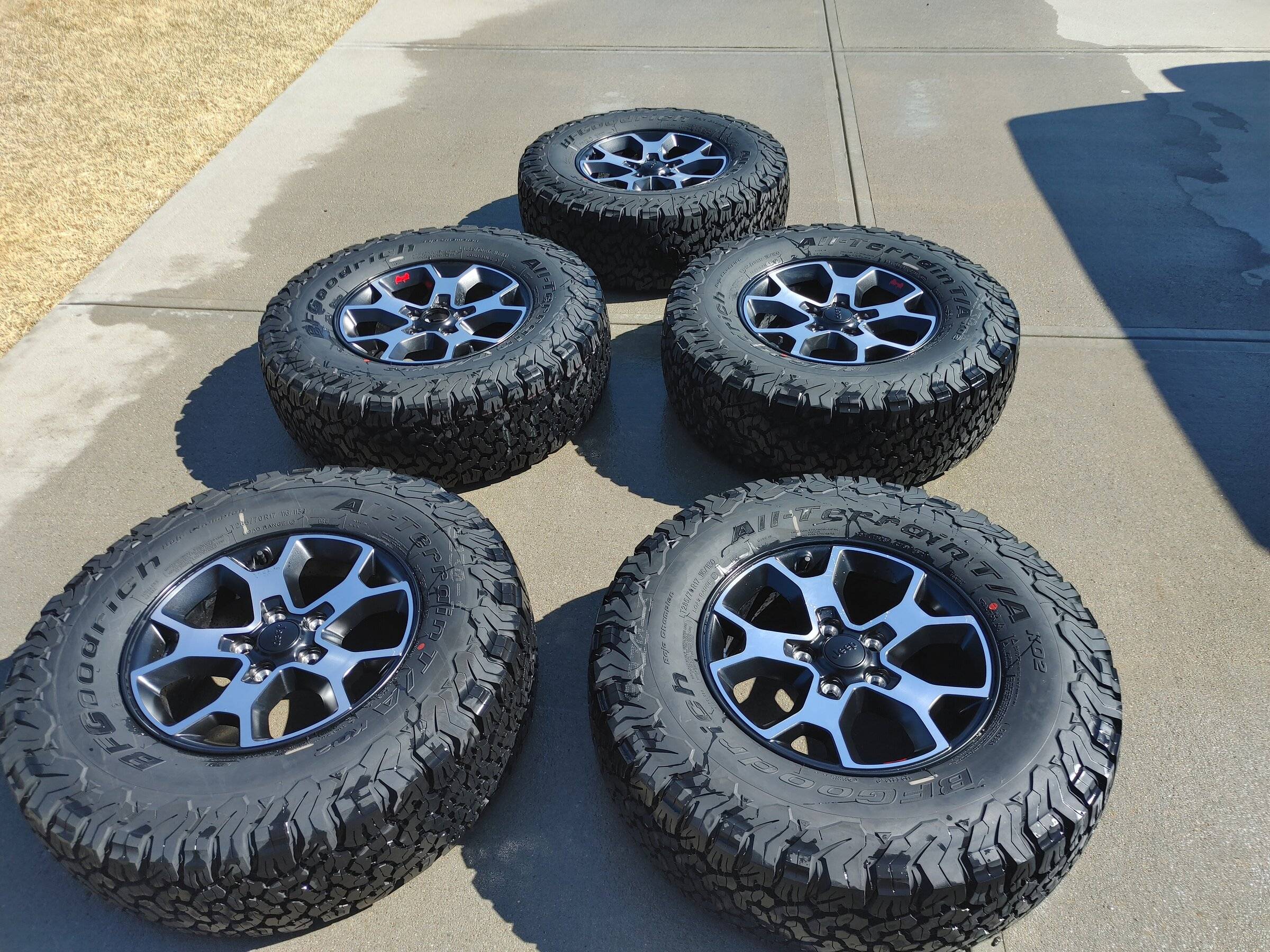 Jeep Wrangler JL 2022 Rubicon Wheels/Tires 20220313_121303_HDR