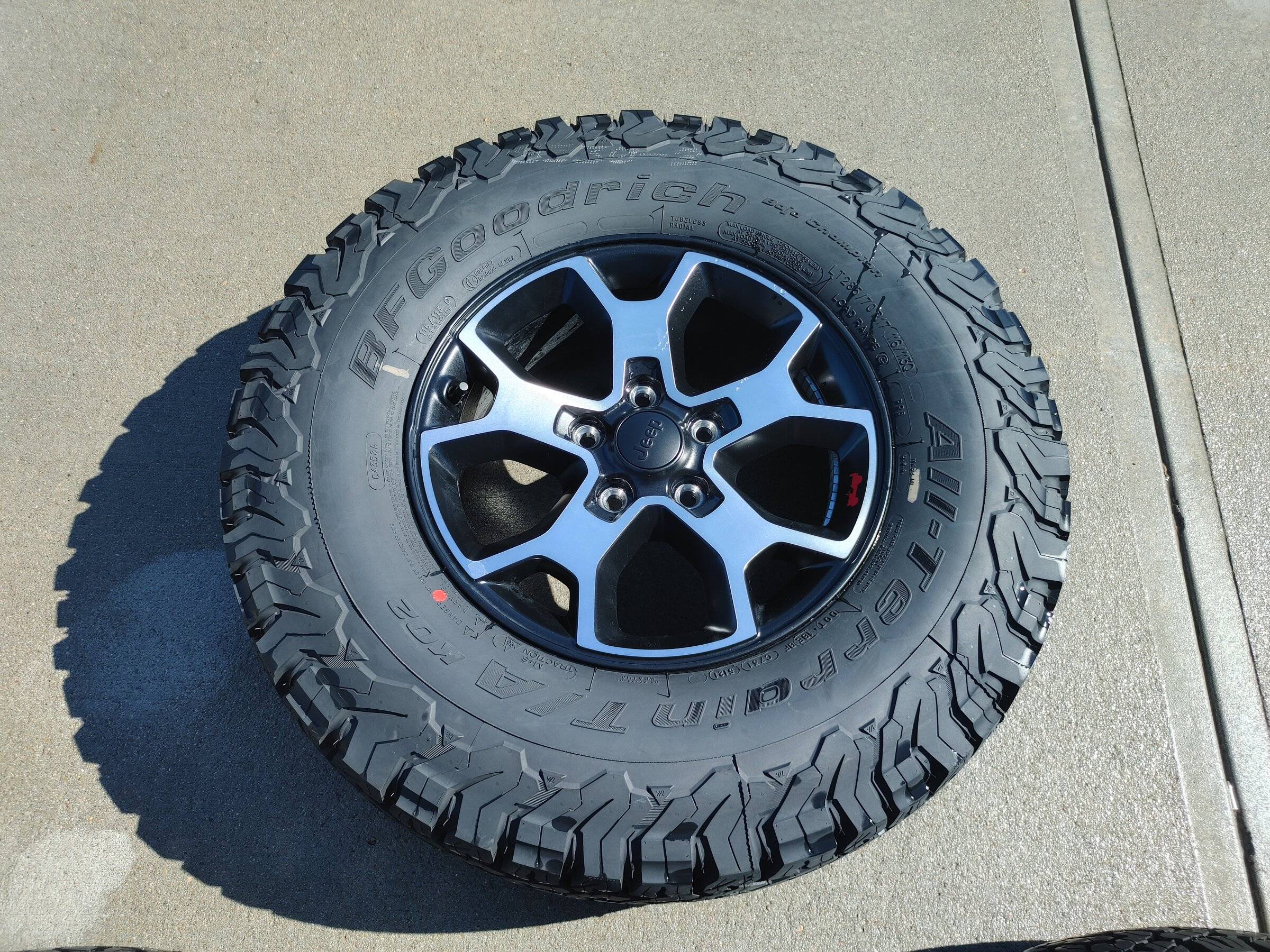 Jeep Wrangler JL 2022 Rubicon Wheels/Tires 20220313_121330_HDR
