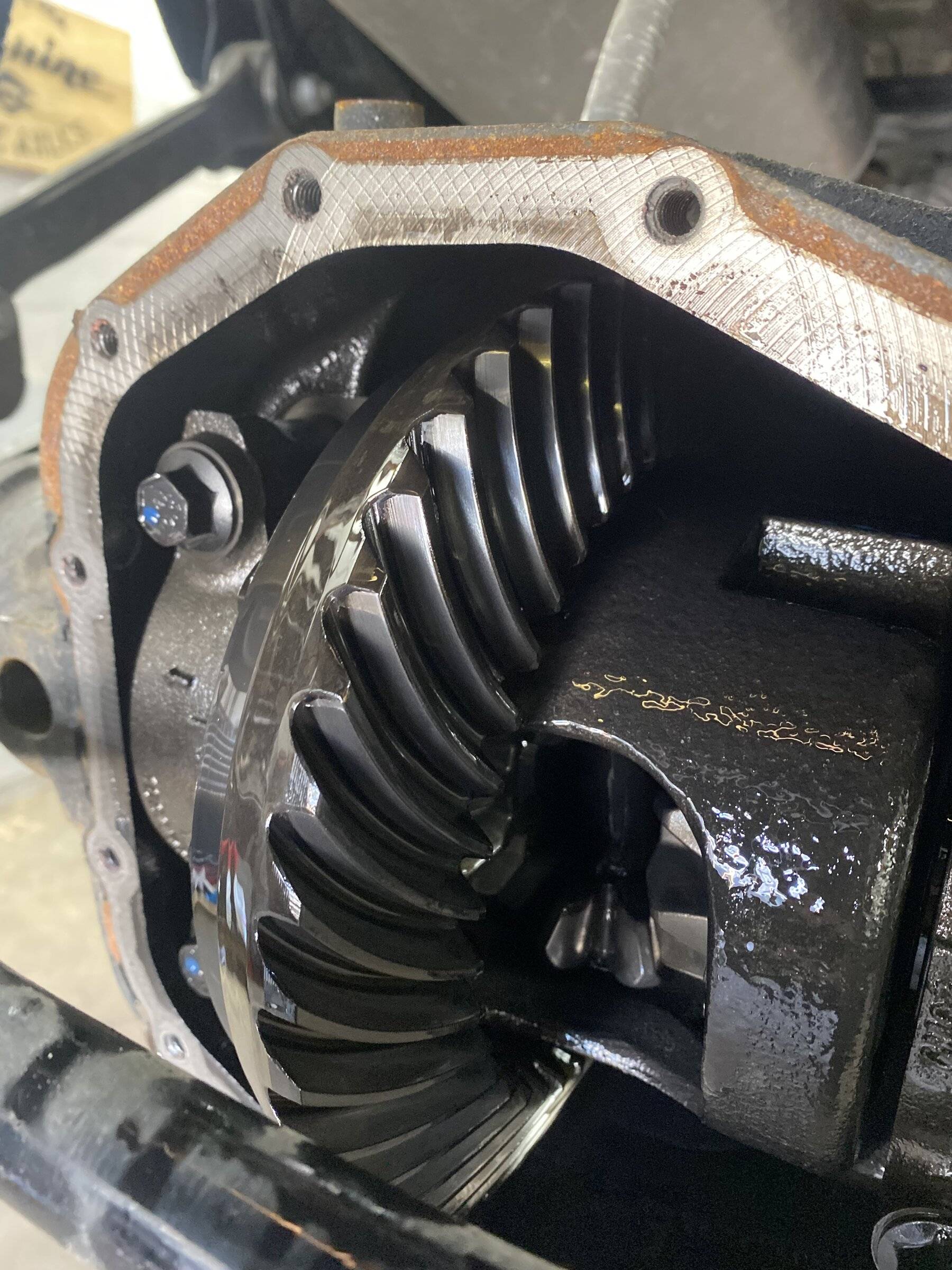 Jeep Wrangler JL Help, Metal chunks found in axle 66904949178__E627A738-00B0-42BB-B8C8-4CCFA5262C43.JPEG