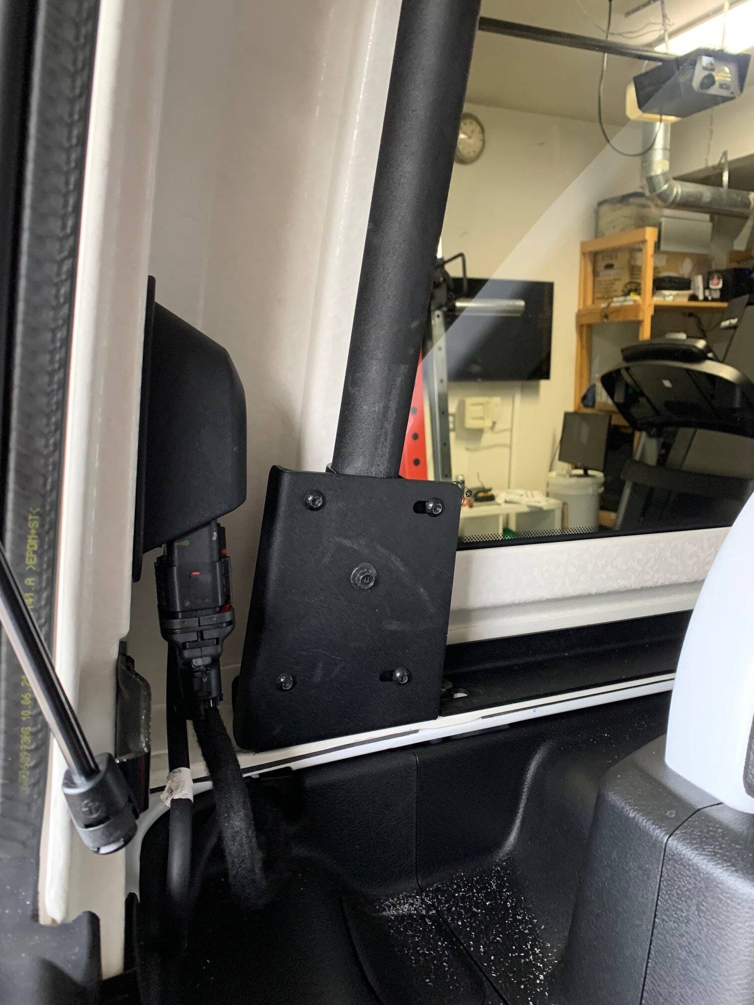 Jeep Wrangler JL ARB BASE Rack Installation on JLU Wrangler IP_12