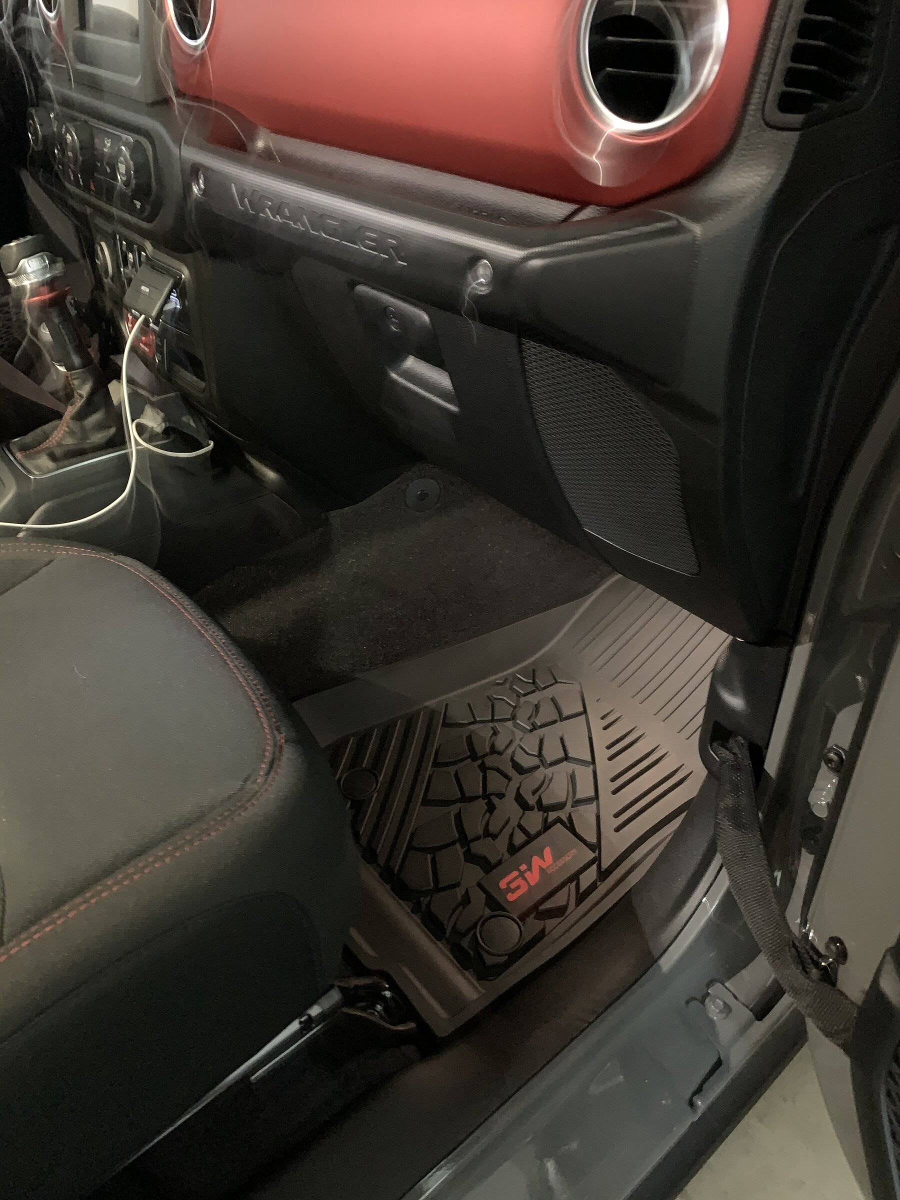 Jeep Wrangler JL Floor mats -$65 68067C94-014D-4003-9D0F-7C42A2C2005A
