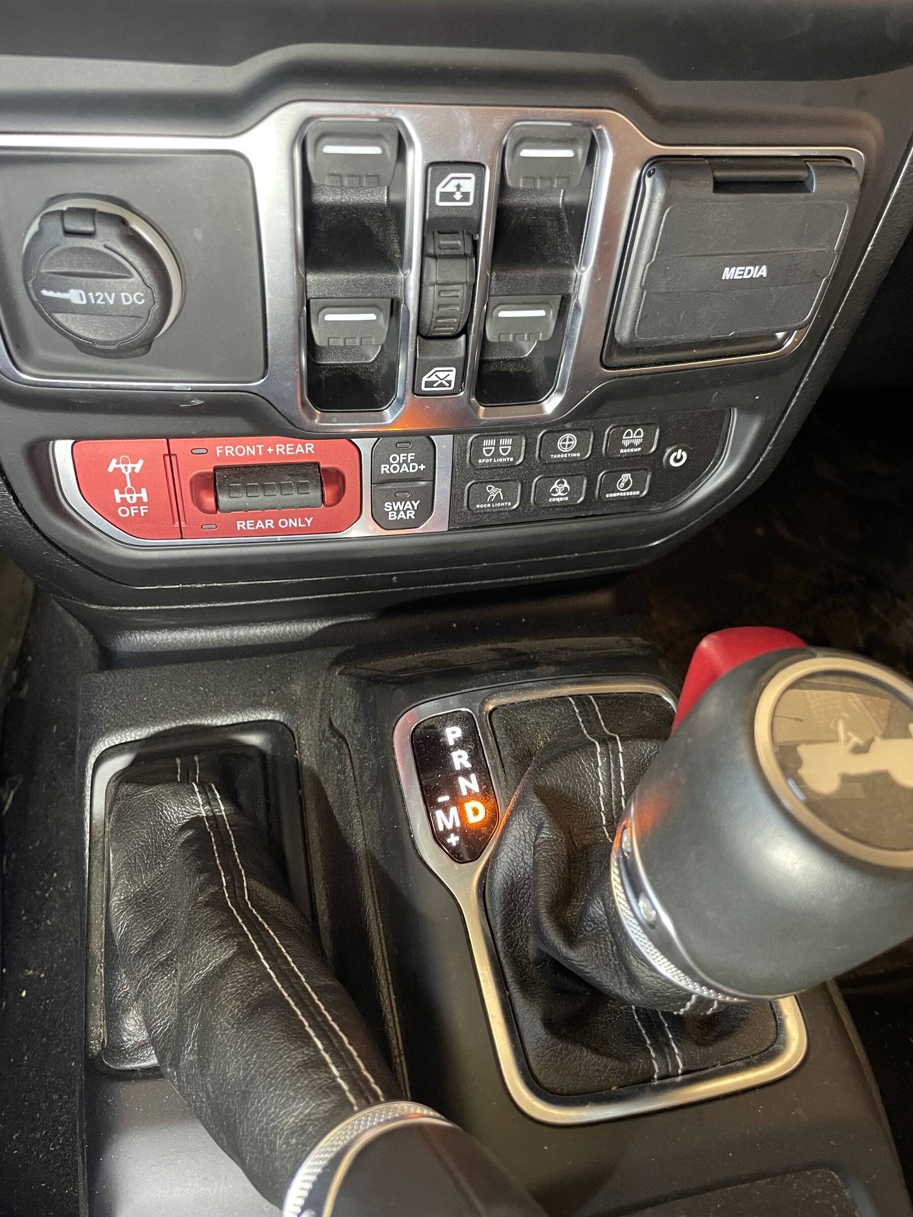 Jeep Wrangler JL On Board Air Setups? 2BBF5BDD-1578-404A-BC36-D1E0ED9C430C