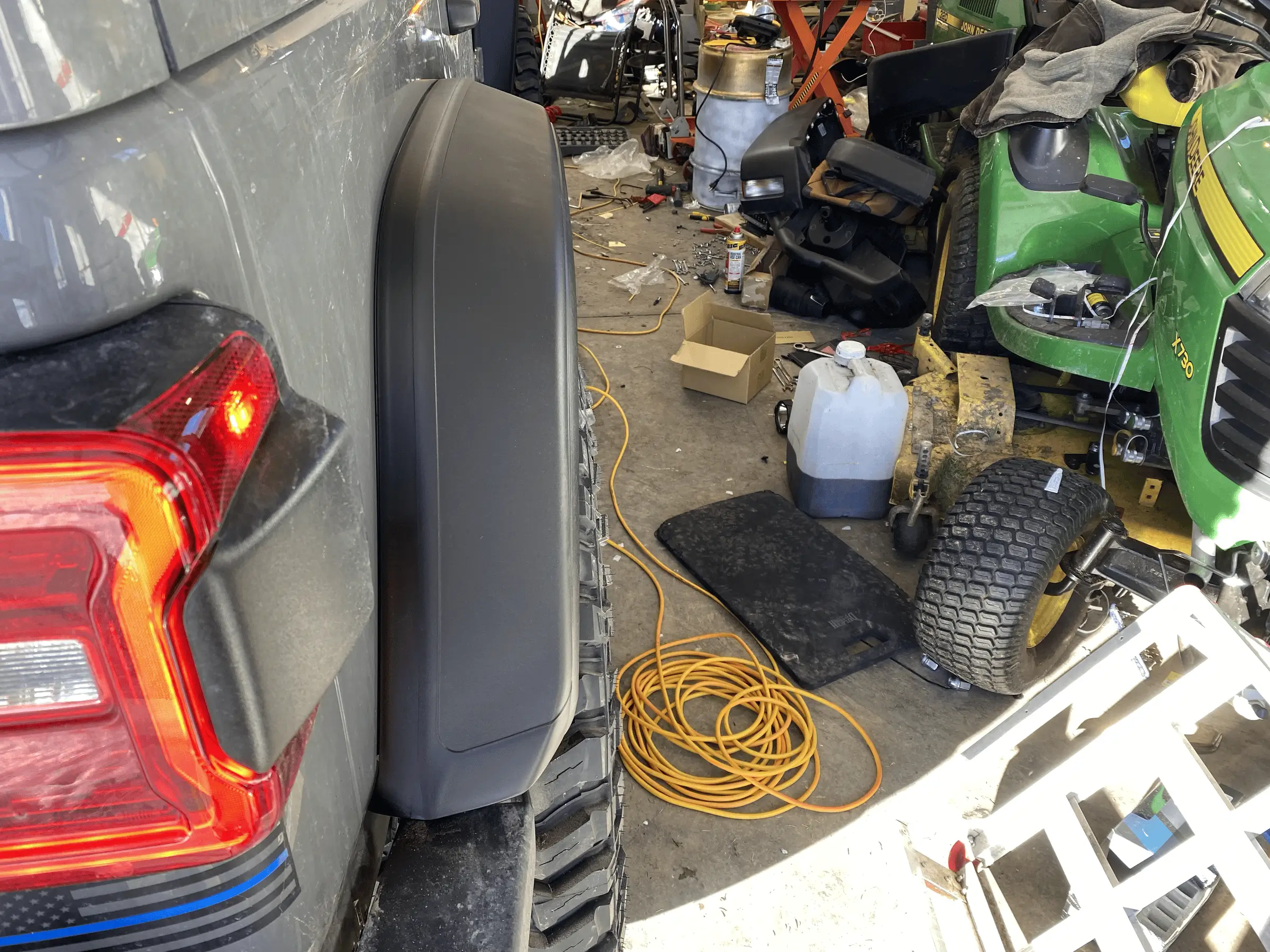 Jeep Wrangler JL Rugged Ridge MaxTerrain vs Bushwacker Hyperform tempImageCAKhCB