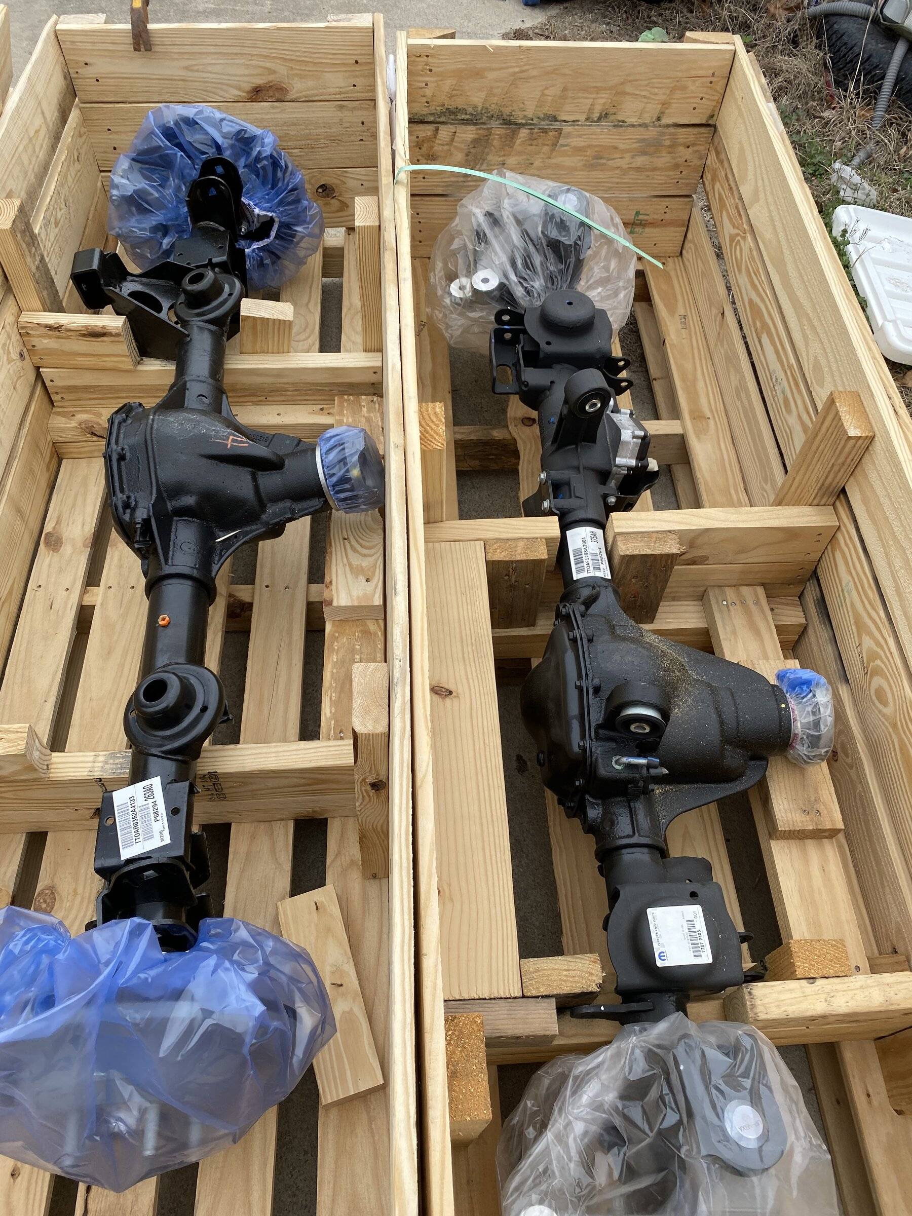 Jeep Wrangler JL Axle swap 36D35178-35B2-4979-A76B-FEC6FECC184A