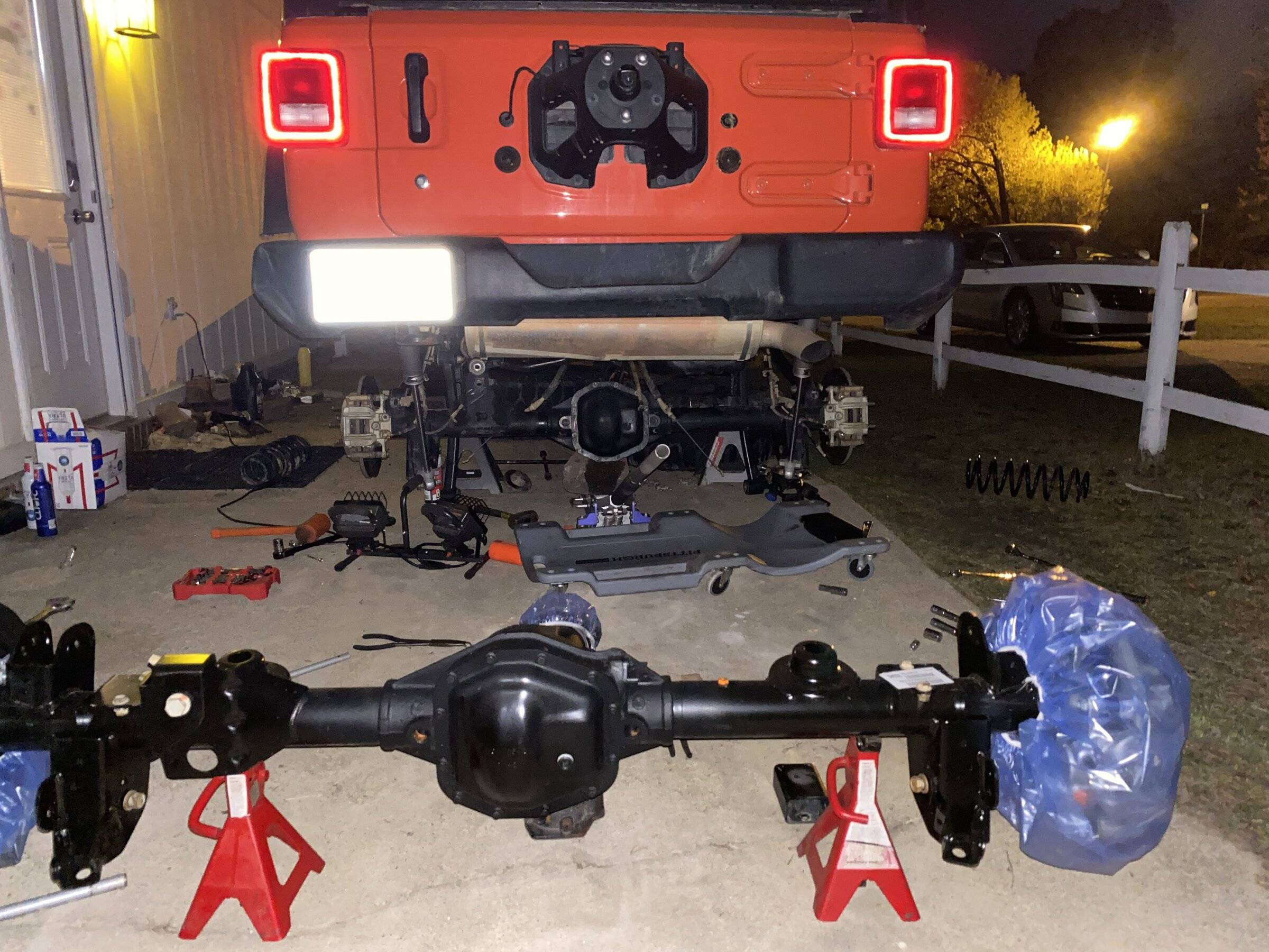 Jeep Wrangler JL Axle swap 59017792-EE72-4F11-B8F2-74A26B6998DE