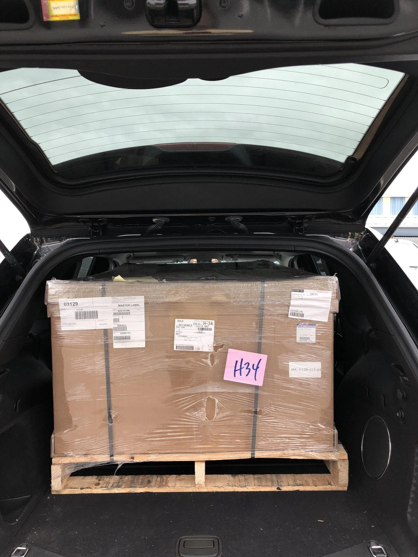 Jeep Wrangler JL Did anyone received their soft top yet? A4FC51BC-93E7-437A-98A5-7811D24EB0B0