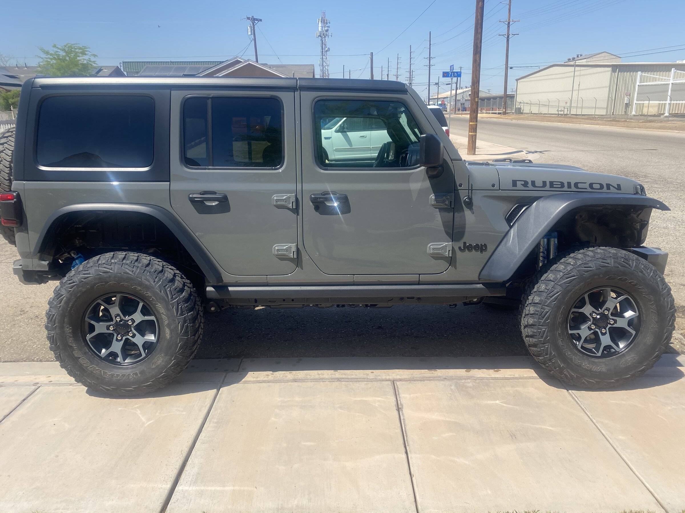 Jeep Wrangler JL Rubicon wheel overlays? 62FEDB16-29E3-4202-A3BA-DAE41FA9B5E2