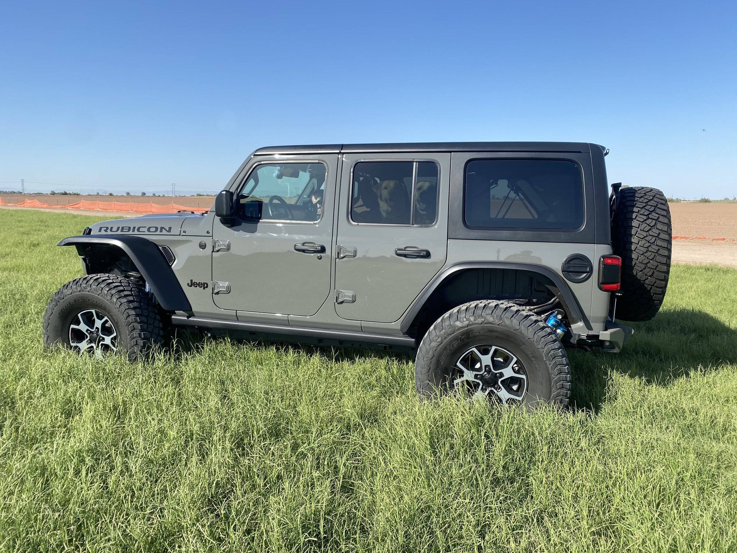 Jeep Wrangler JL Rubicon wheel overlays? 45E8A8B7-FA76-4D41-ABDA-96D68DB32D8D