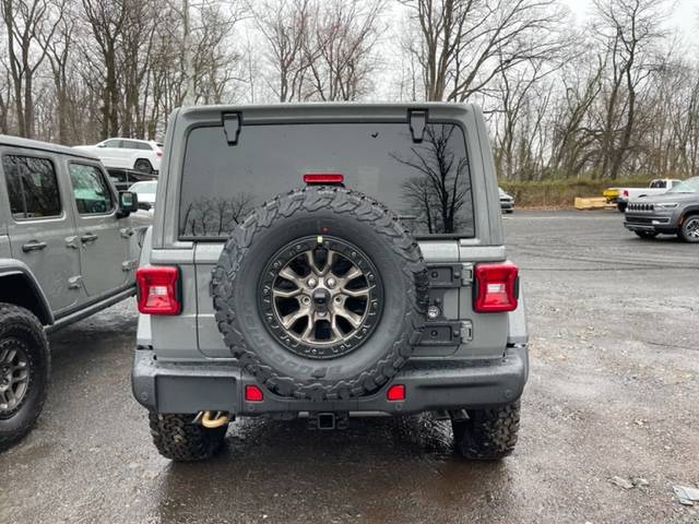 Jeep Wrangler JL 392 Wheels and Tires 09A1534F-8495-44E9-B523-9F8A9932A733
