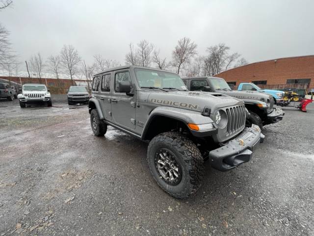 Jeep Wrangler JL 392 Wheels and Tires 686CCE50-0295-4840-B4A1-C1AEDF7C8094