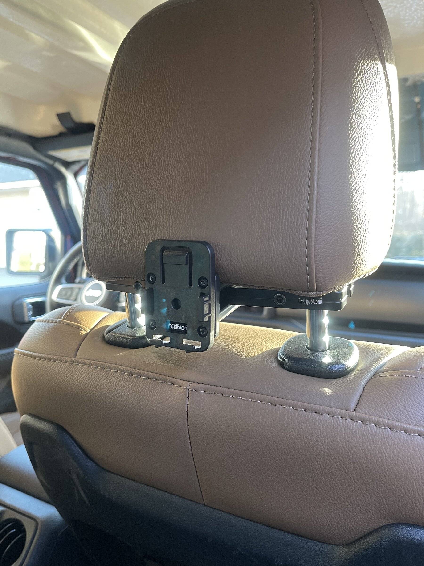 Ipad mount for headrest | Jeep Wrangler Forums (JL / JLU
