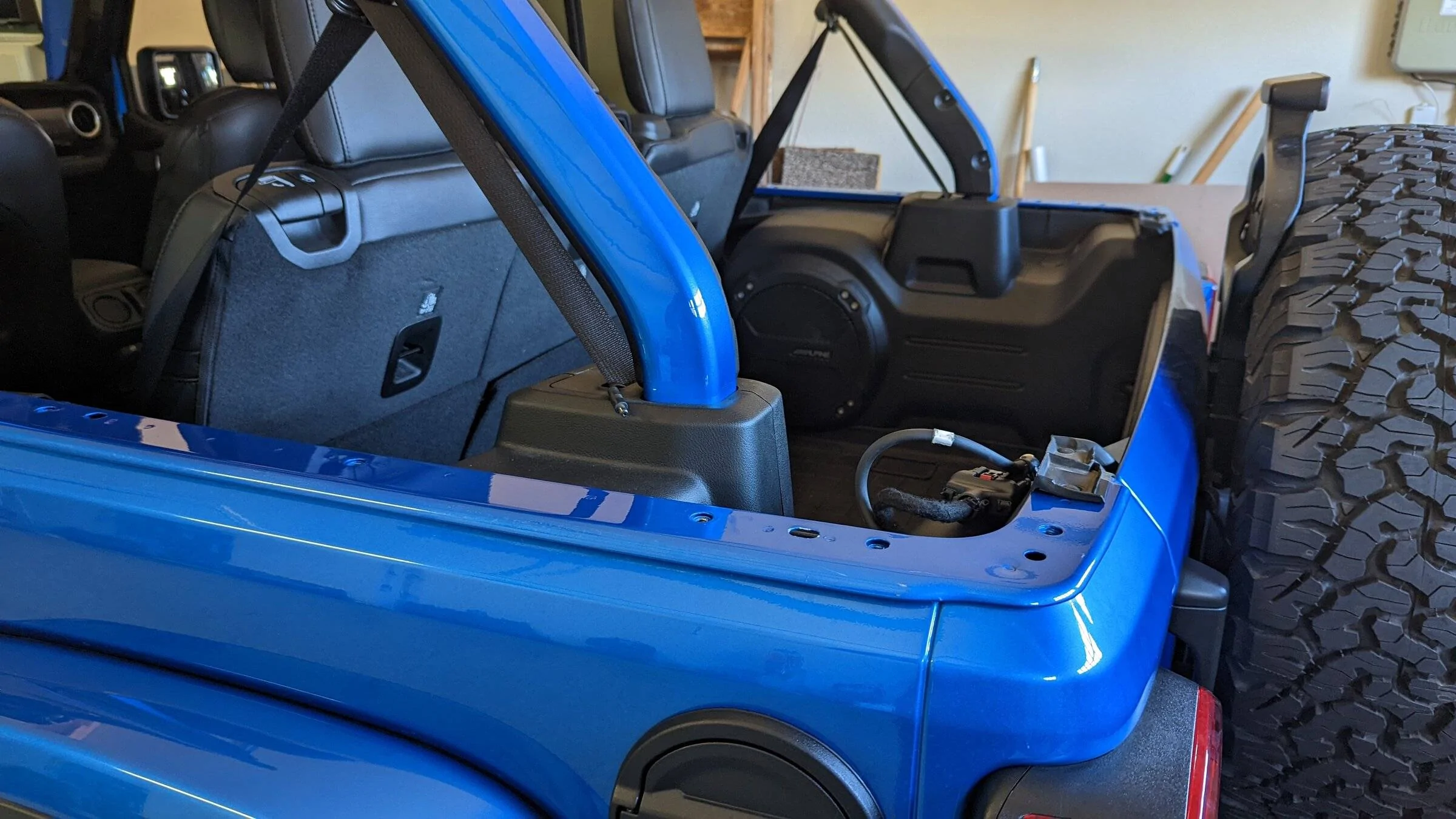 Jeep Wrangler JL JLU bed rail covers? PXL_20220328_164217838