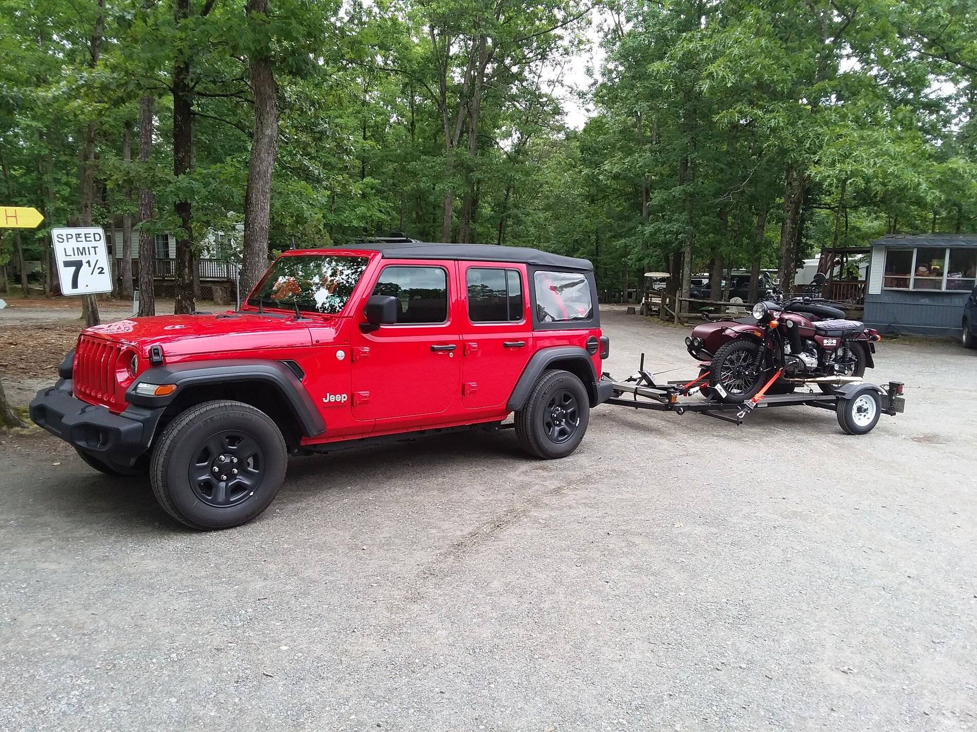 Jeep Wrangler JL Does anyone else get flashed on the regular? Camp check in