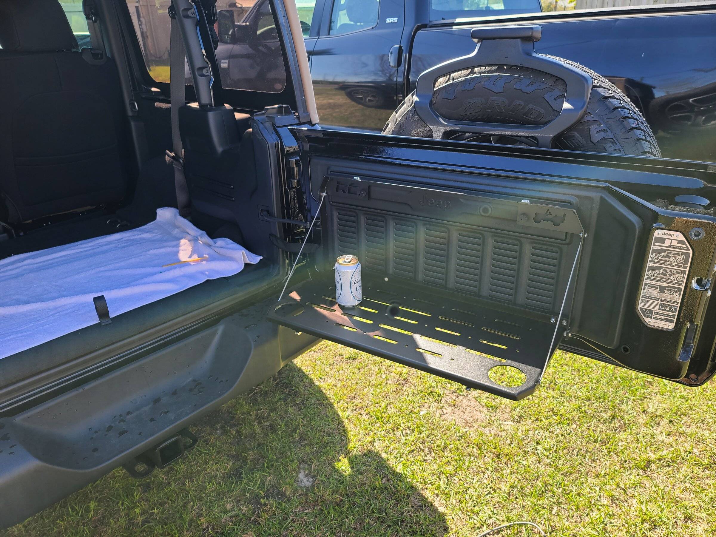 Jeep Wrangler JL One week in... RCTable