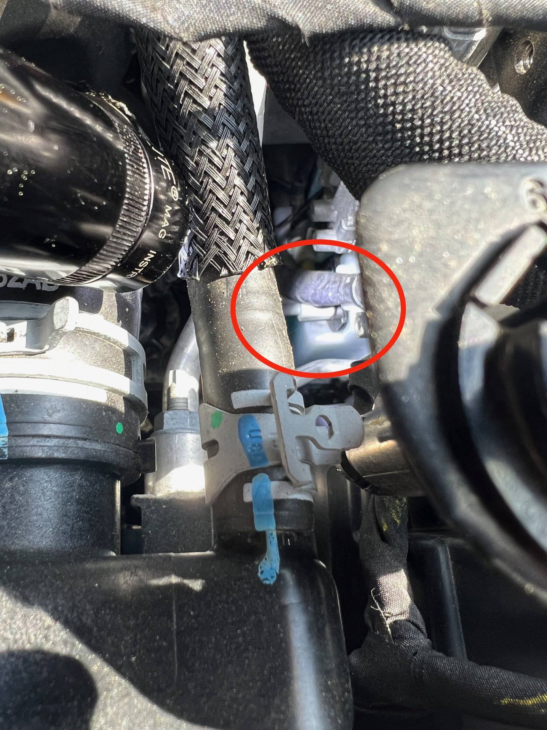 Jeep Wrangler JL Windshield Washer Sensor - Dash Warning Light Stays On IMG_0317